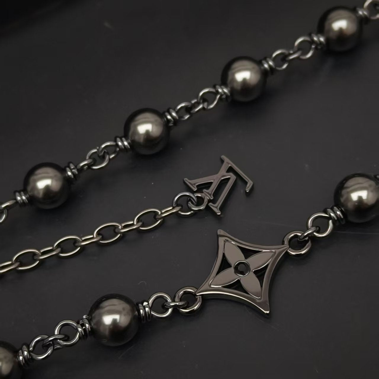 LuxluxHouse Best Quality Accessories Necklace Bracelet Louis Vuitton