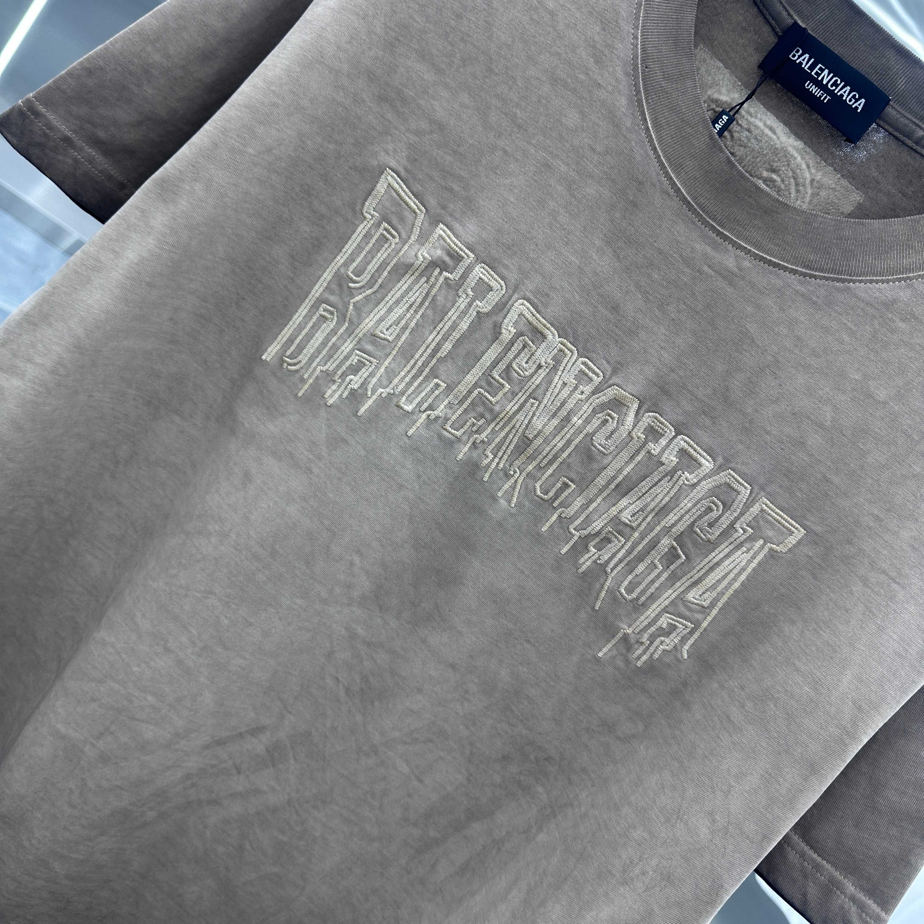 LuxluxHouse Best Quality Clothes Balenciaga T-shirt