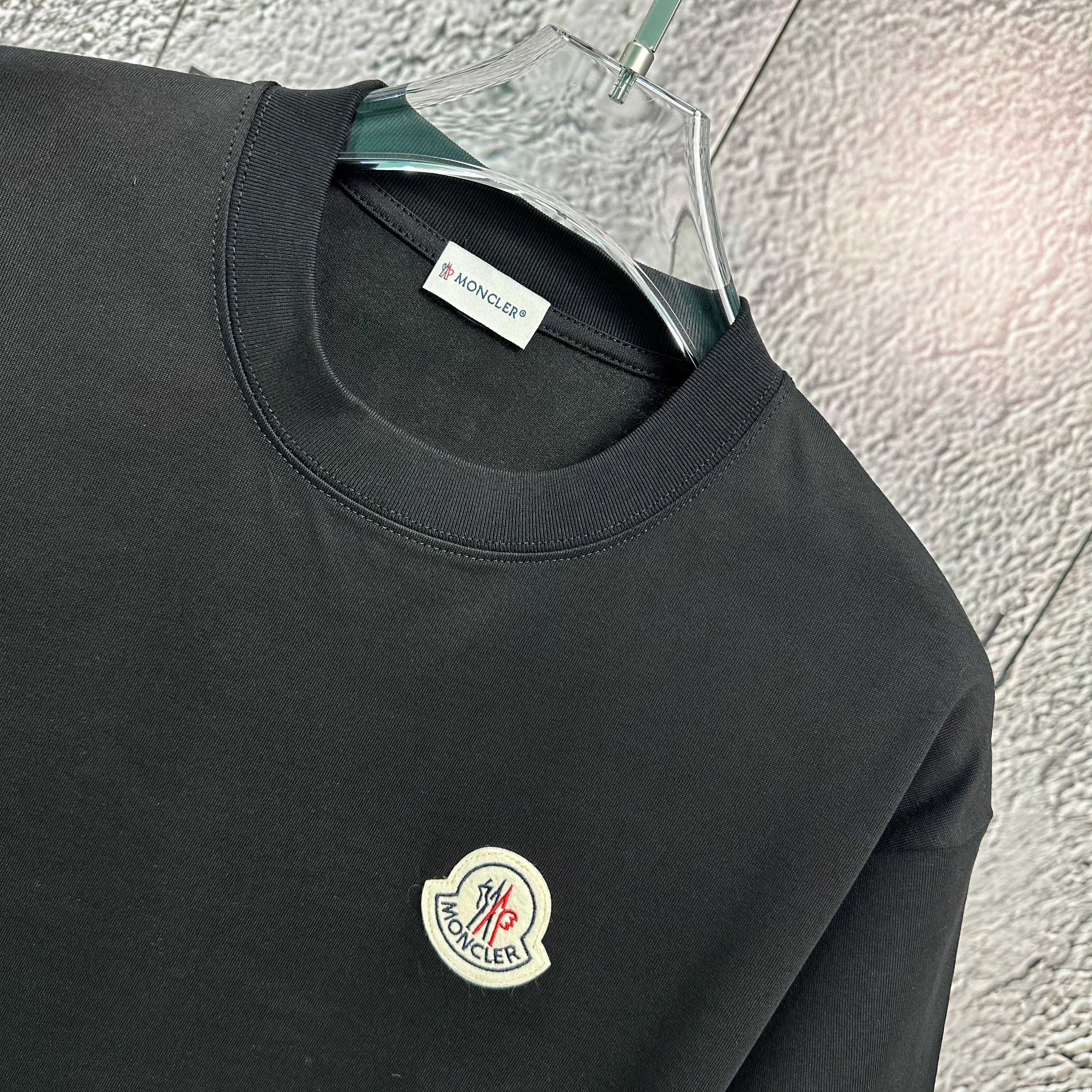 LuxluxHouse Best Quality Clothes T-shirt Moncler