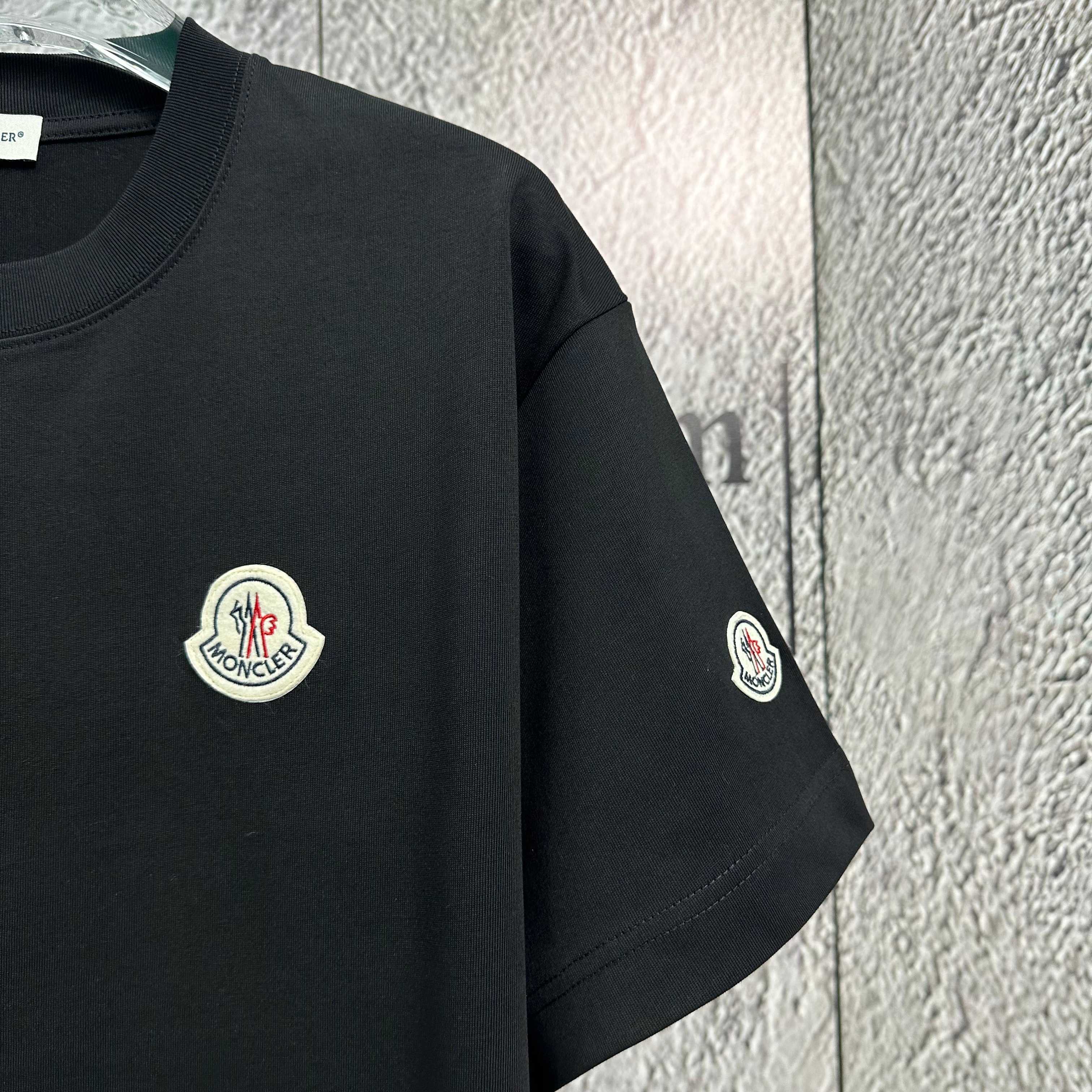 LuxluxHouse Best Quality Clothes T-shirt Moncler