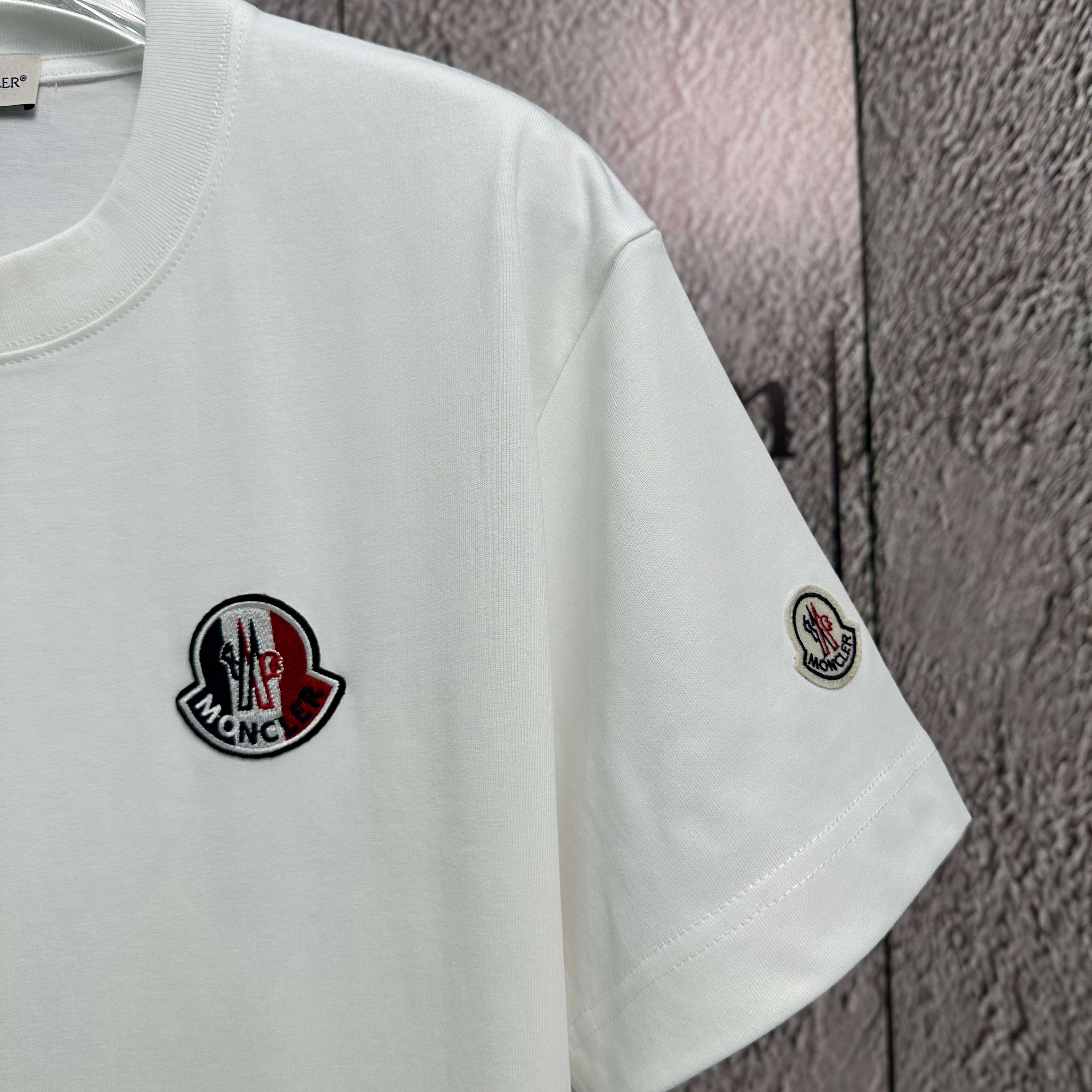 LuxluxHouse Best Quality Clothes T-shirt Moncler