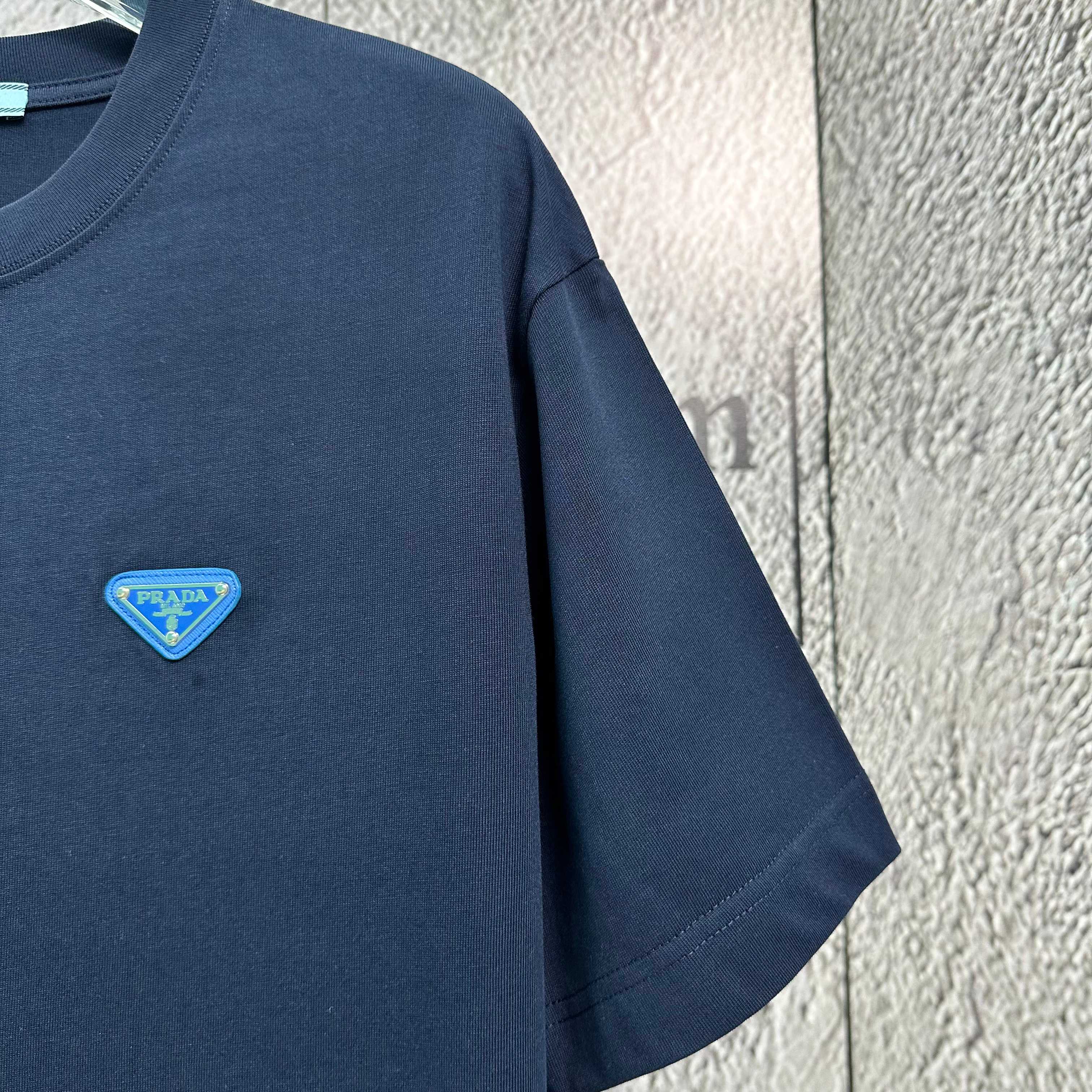 LuxluxHouse Best Quality Clothes T-shirt Prada