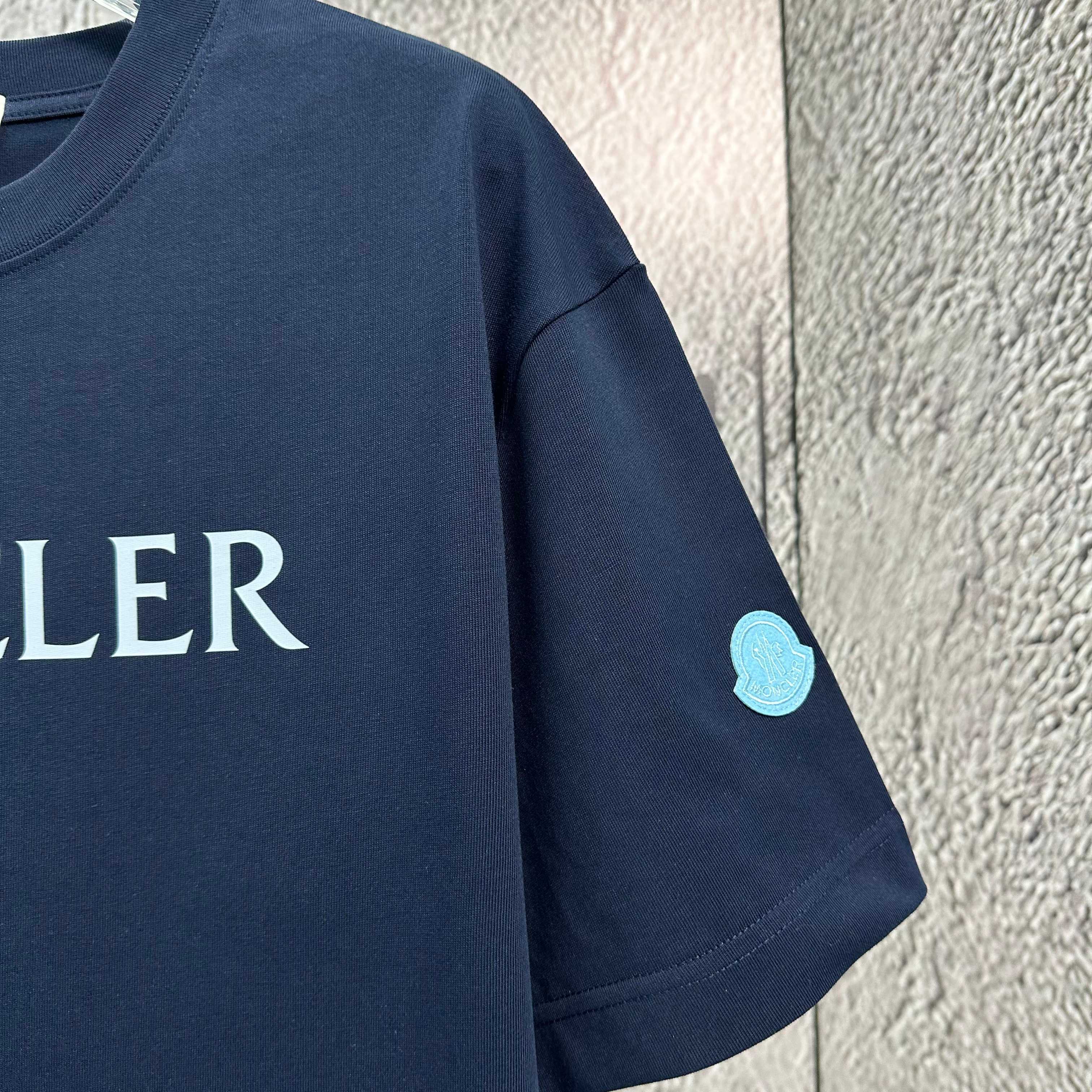 LuxluxHouse Best Quality Clothes T-shirt Moncler