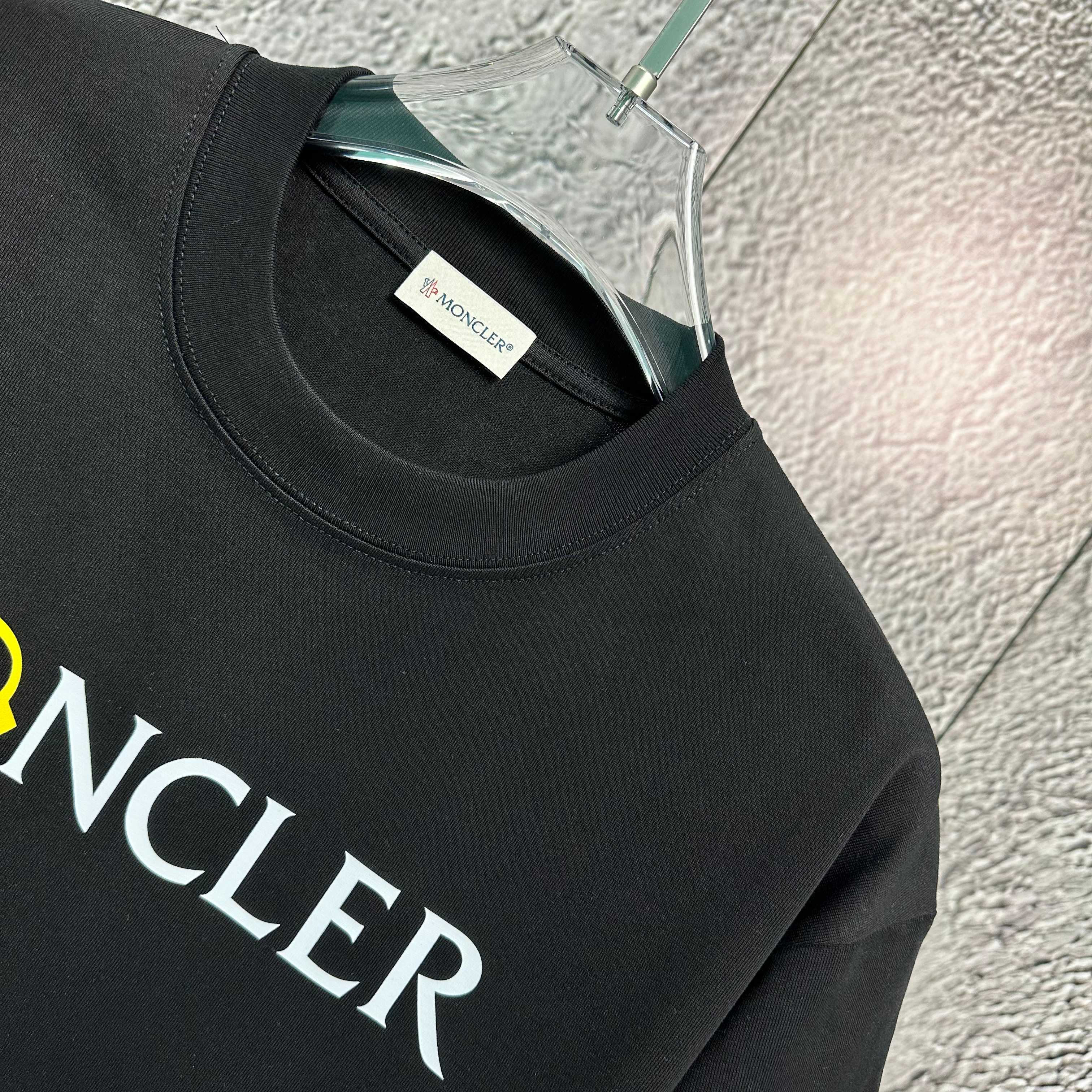 LuxluxHouse Best Quality Clothes T-shirt Moncler
