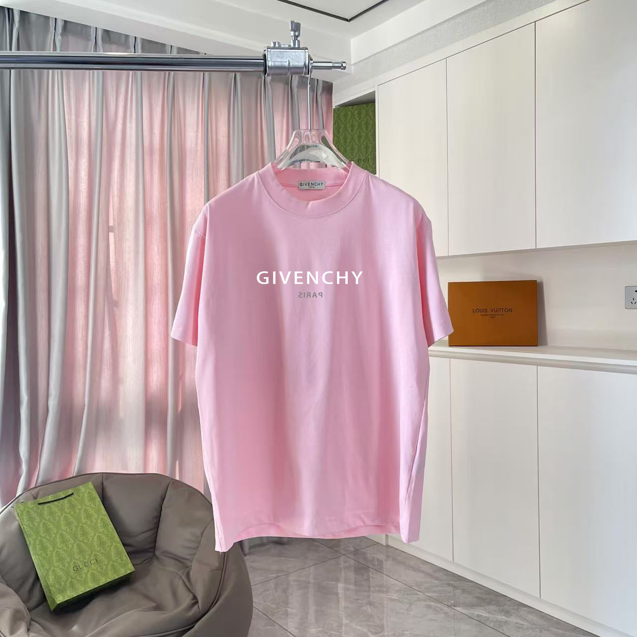 LuxluxHouse Best Quality Clothes Givenchy T-shirt