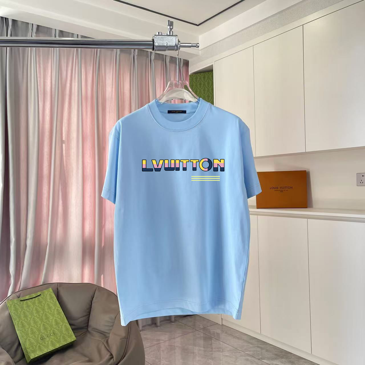 LuxluxHouse Best Quality Clothes T-shirt Louis Vuitton