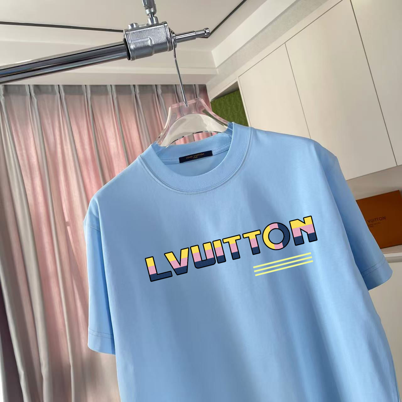 LuxluxHouse Best Quality Clothes T-shirt Louis Vuitton