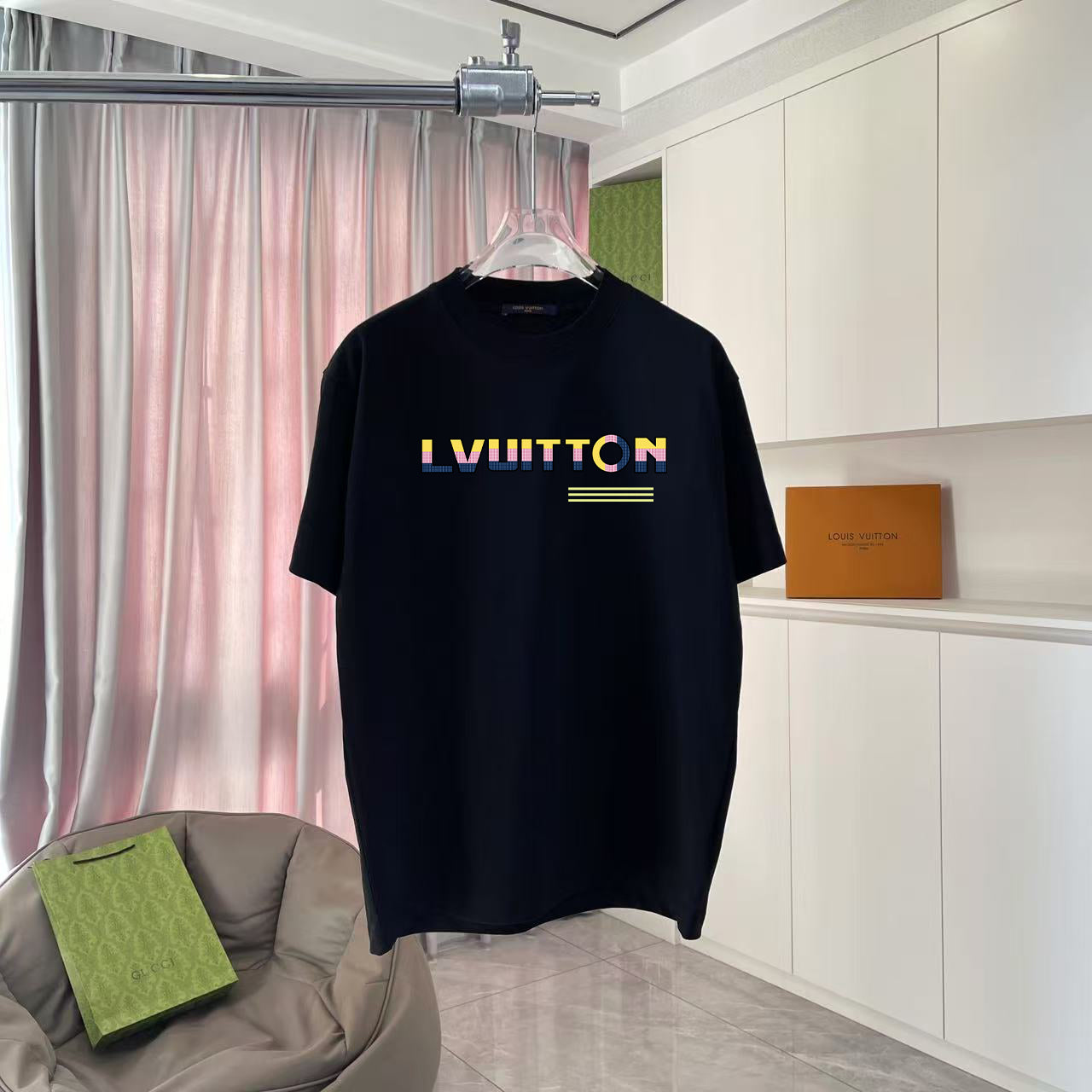 LuxluxHouse Best Quality Clothes T-shirt Louis Vuitton