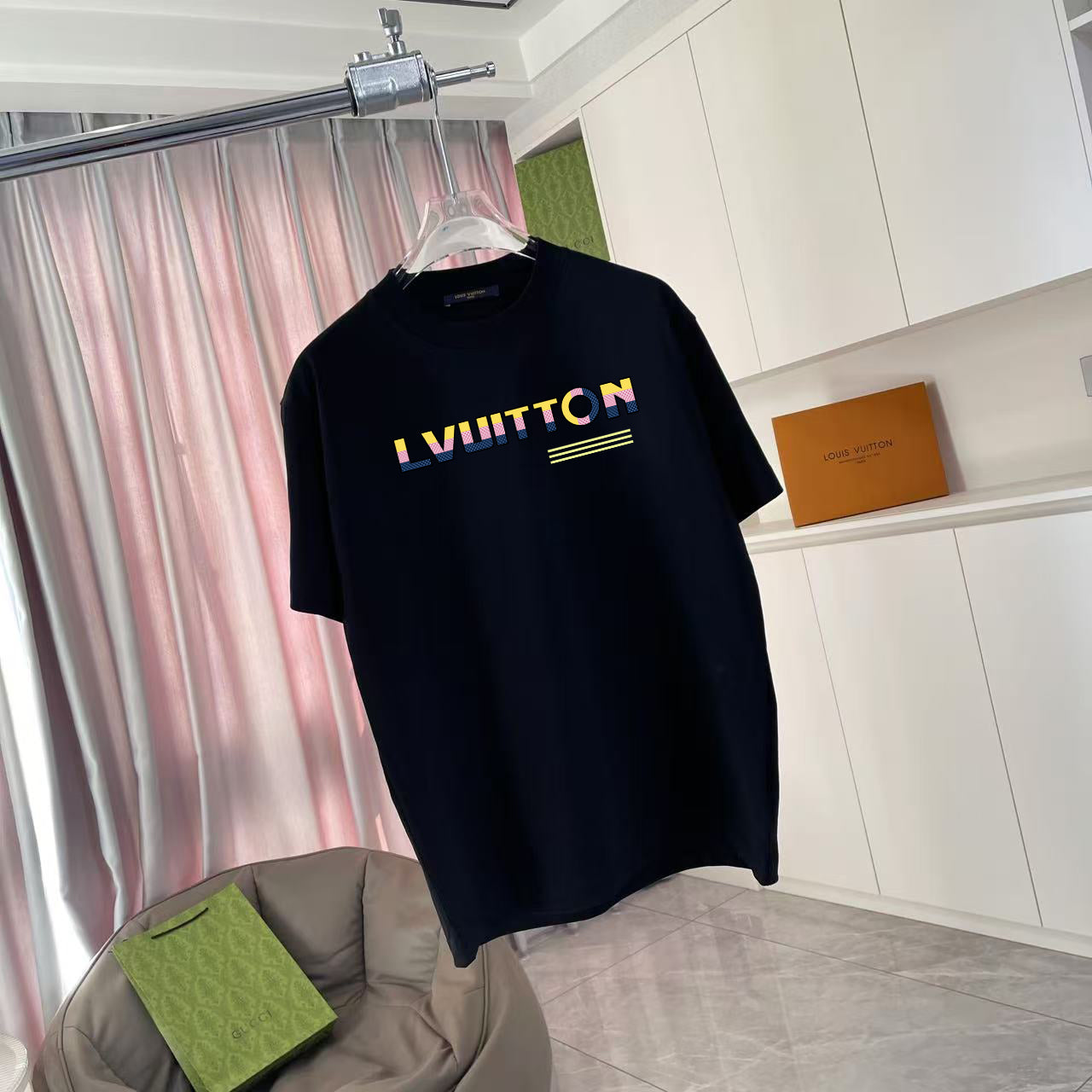 LuxluxHouse Best Quality Clothes T-shirt Louis Vuitton