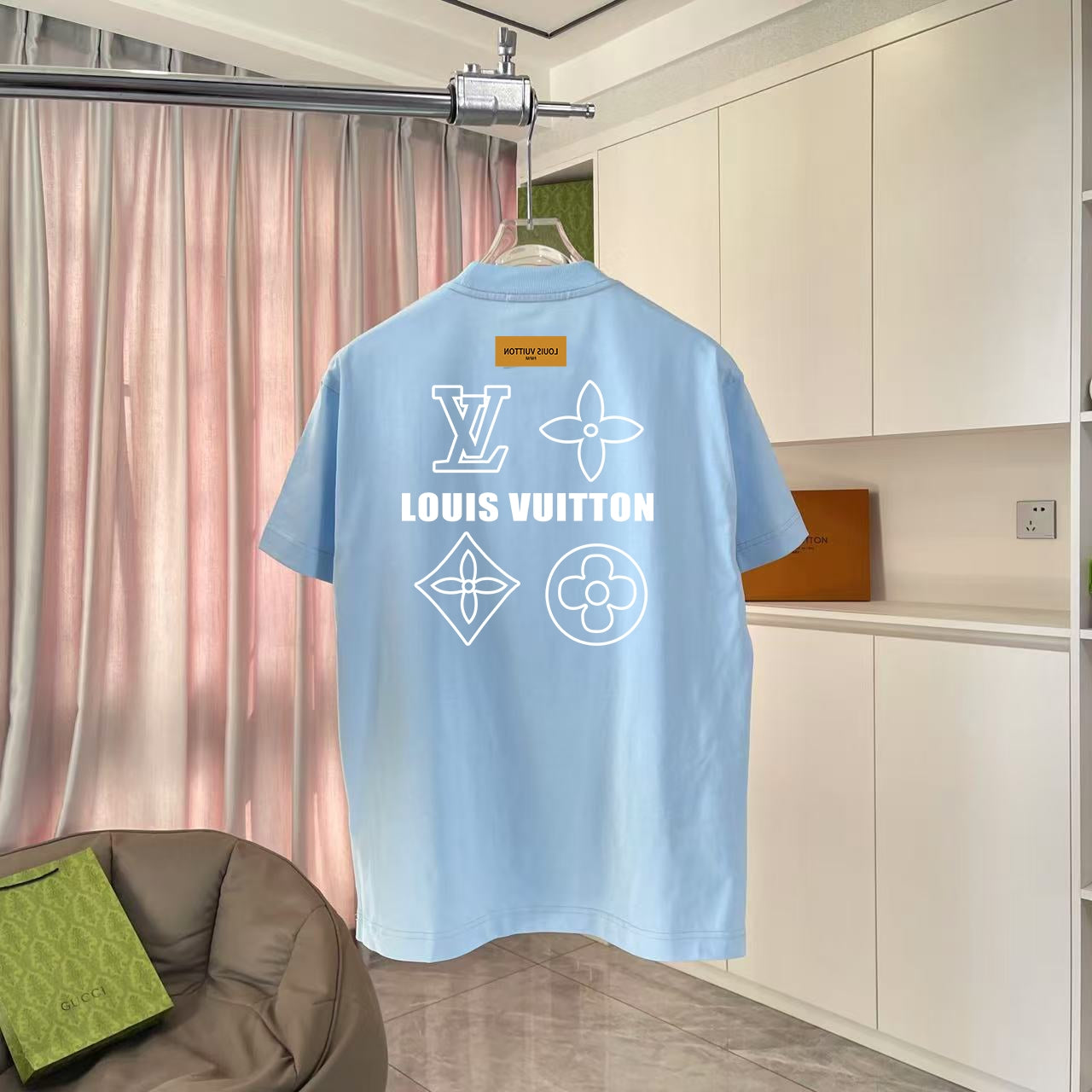 LuxluxHouse Best Quality Clothes T-shirt Louis Vuitton