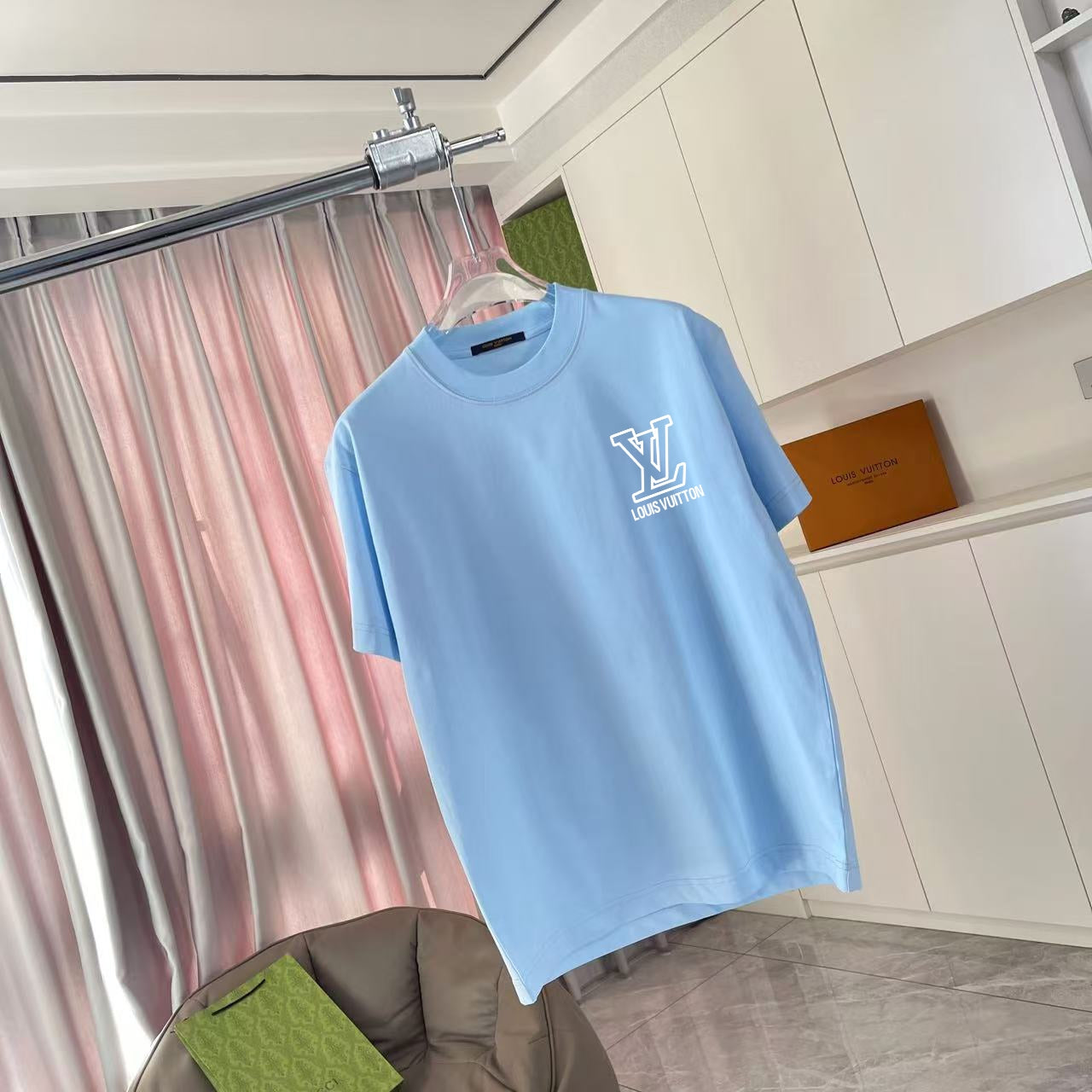 LuxluxHouse Best Quality Clothes T-shirt Louis Vuitton