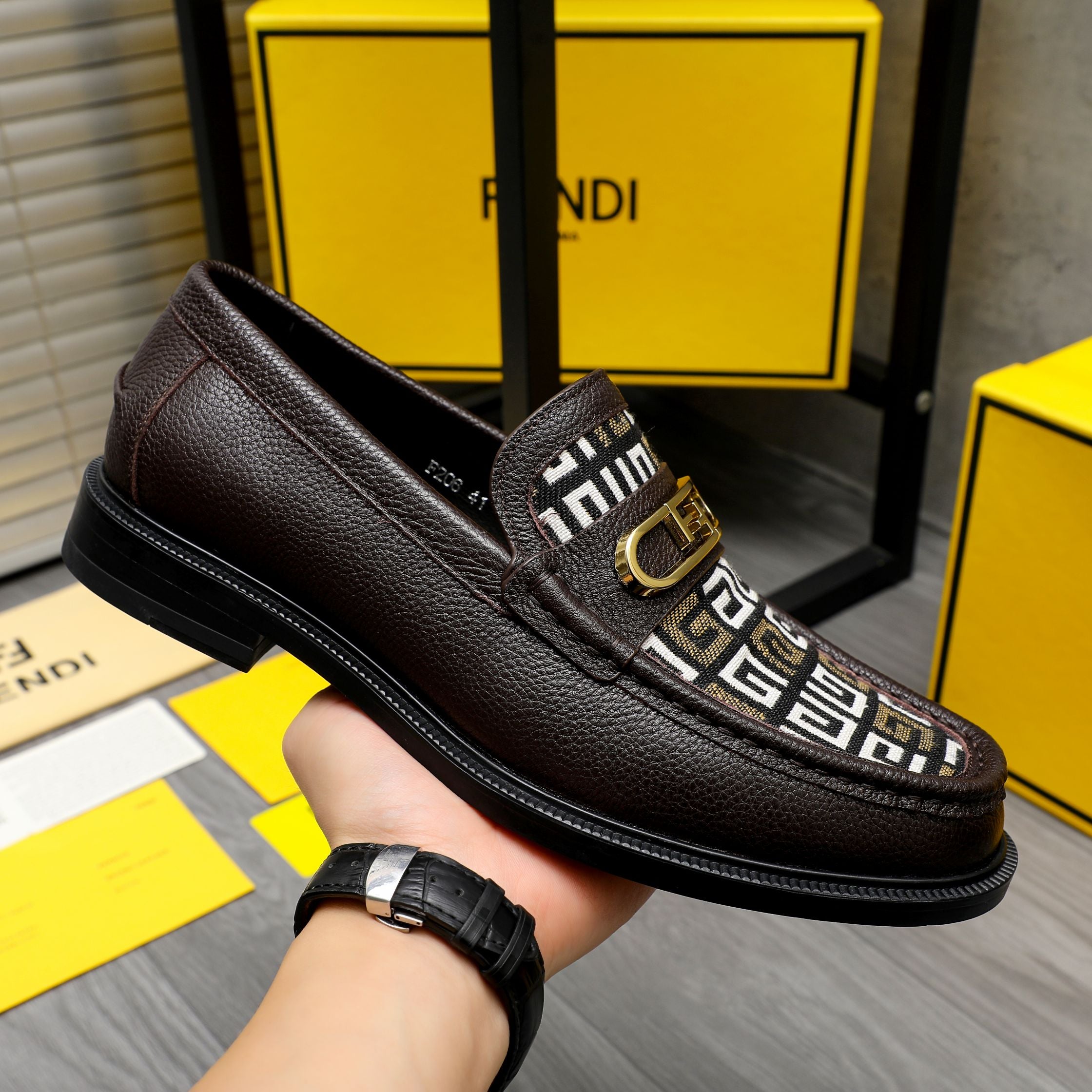 LuxluxHouse Best Quality Shoes Fendi