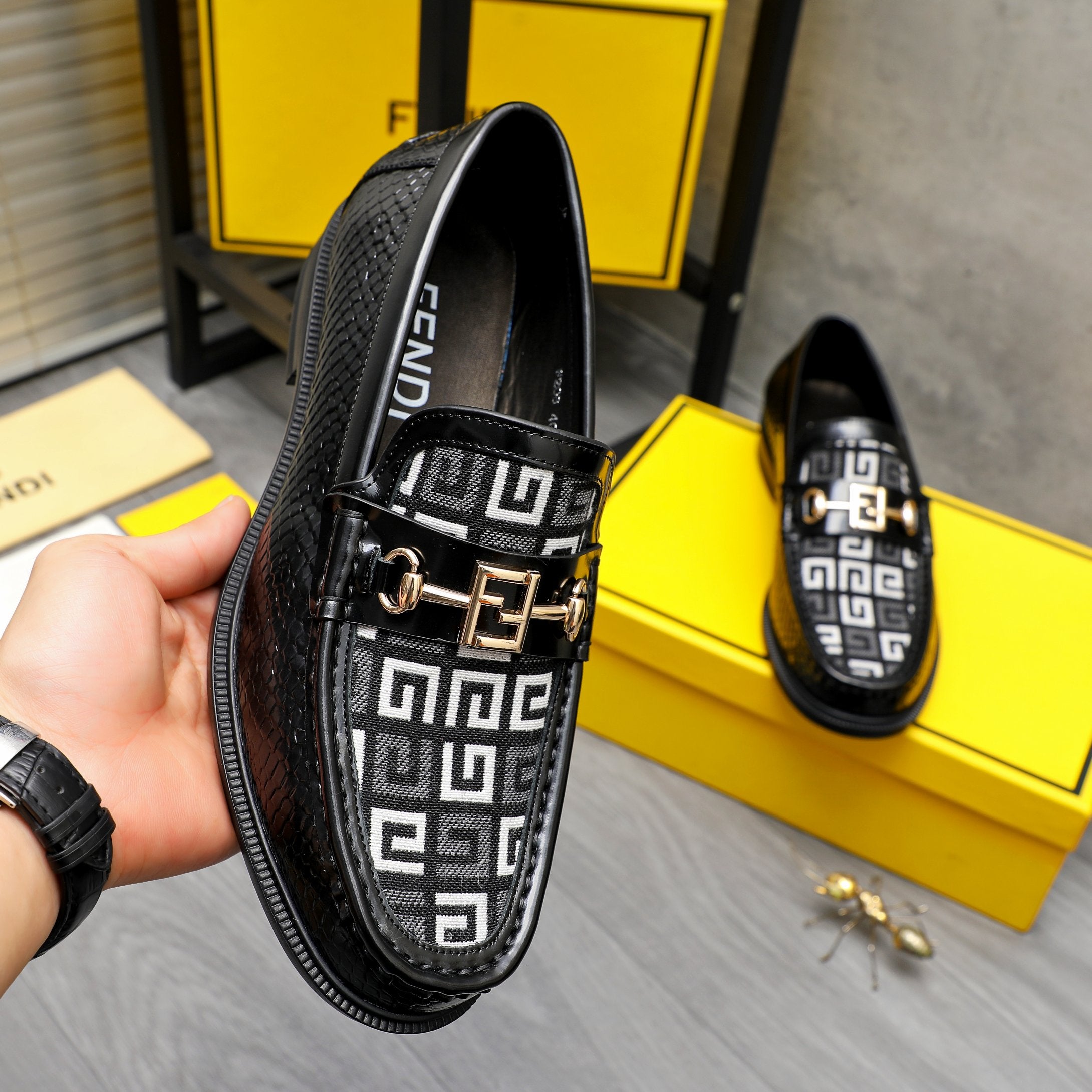 LuxluxHouse Best Quality Shoes Fendi