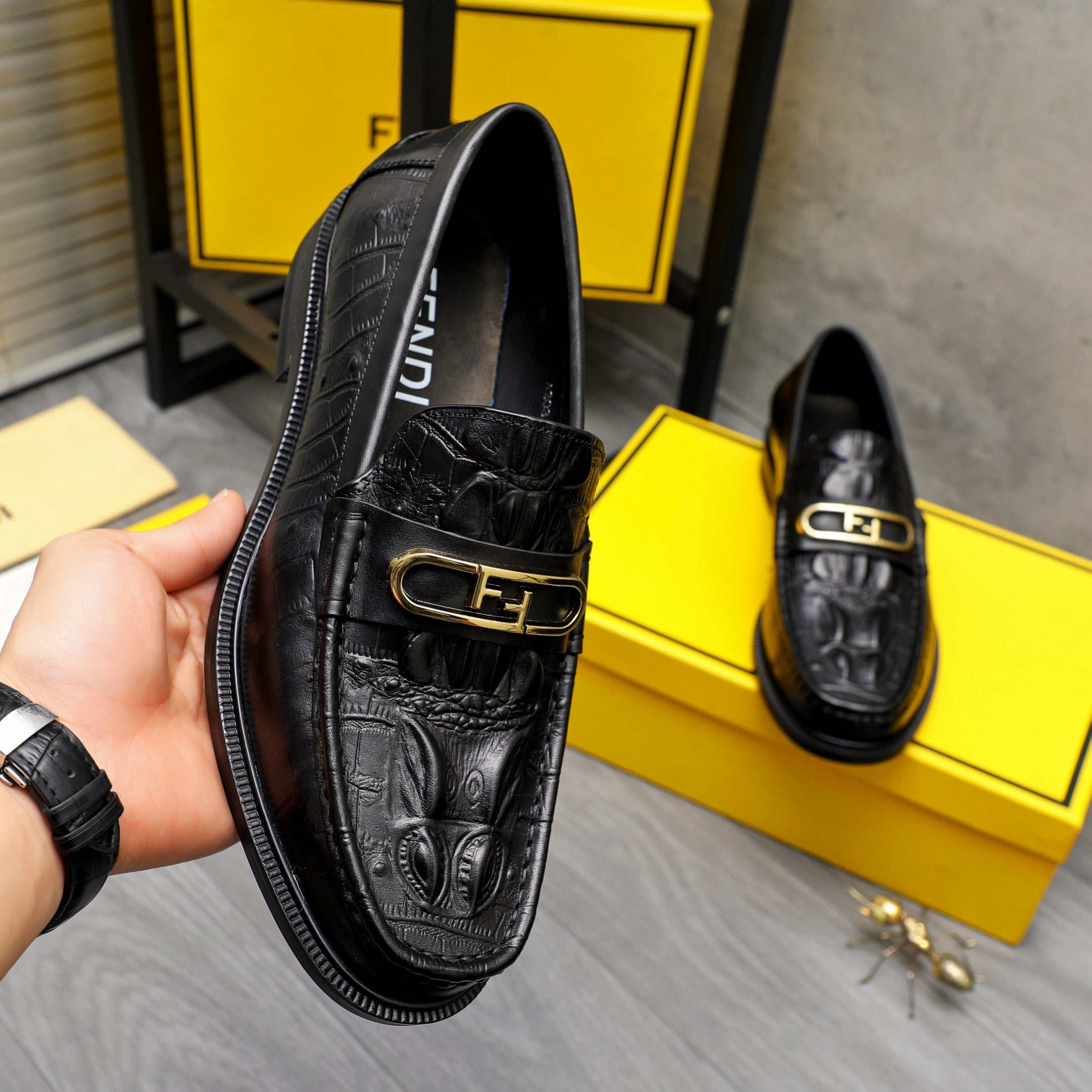 LuxluxHouse Best Quality Shoes Fendi