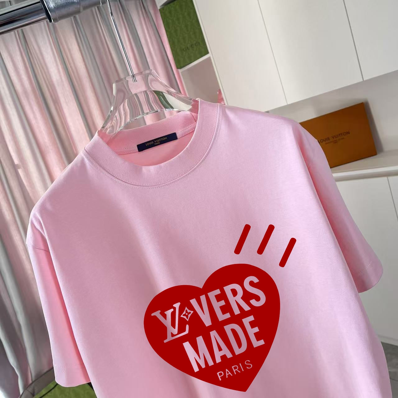 LuxluxHouse Best Quality Clothes T-shirt Louis Vuitton