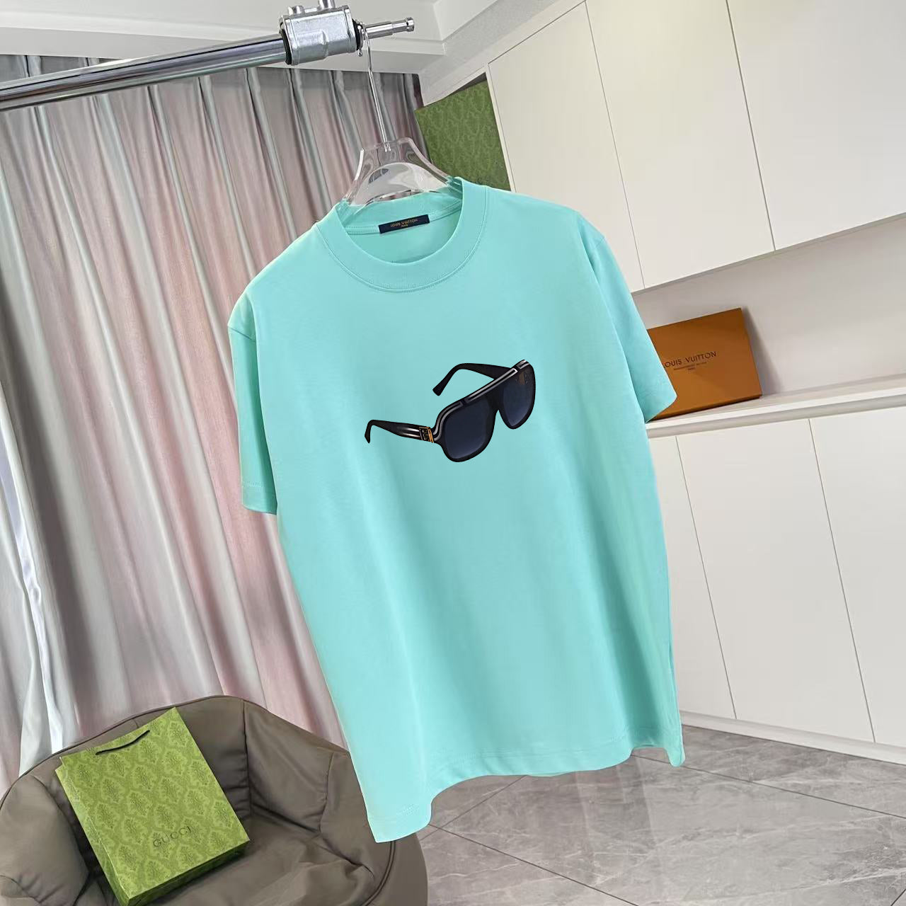 LuxluxHouse Best Quality Clothes T-shirt Louis Vuitton