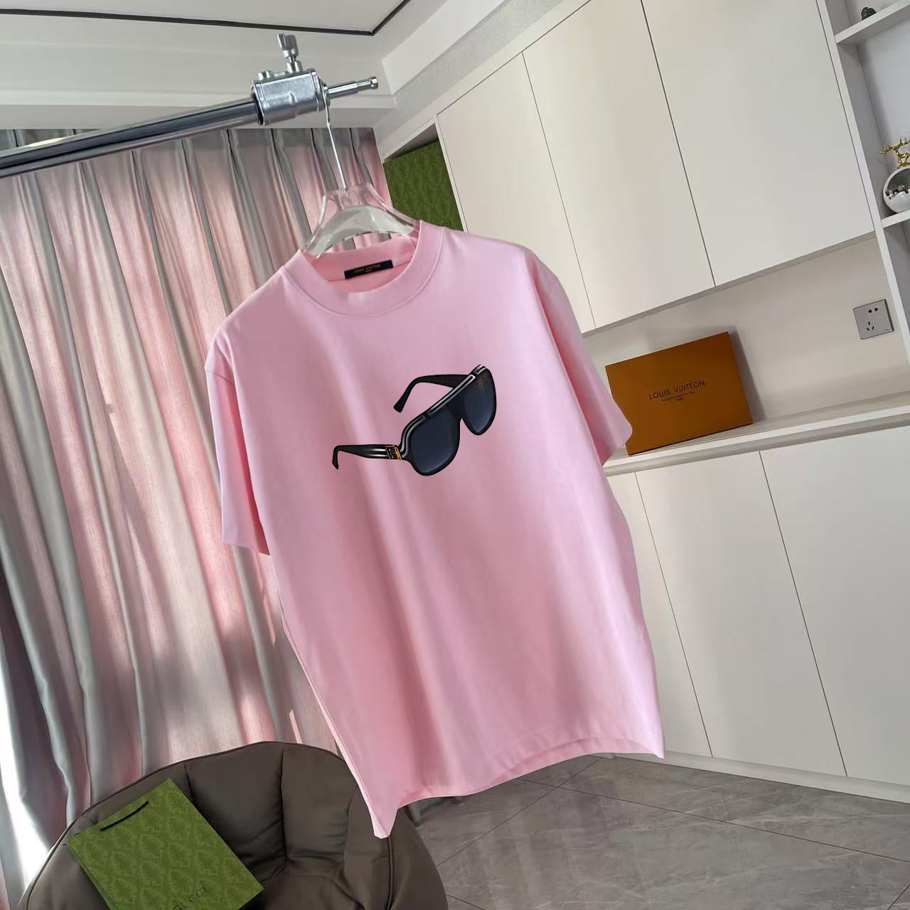 LuxluxHouse Best Quality Clothes T-shirt Louis Vuitton