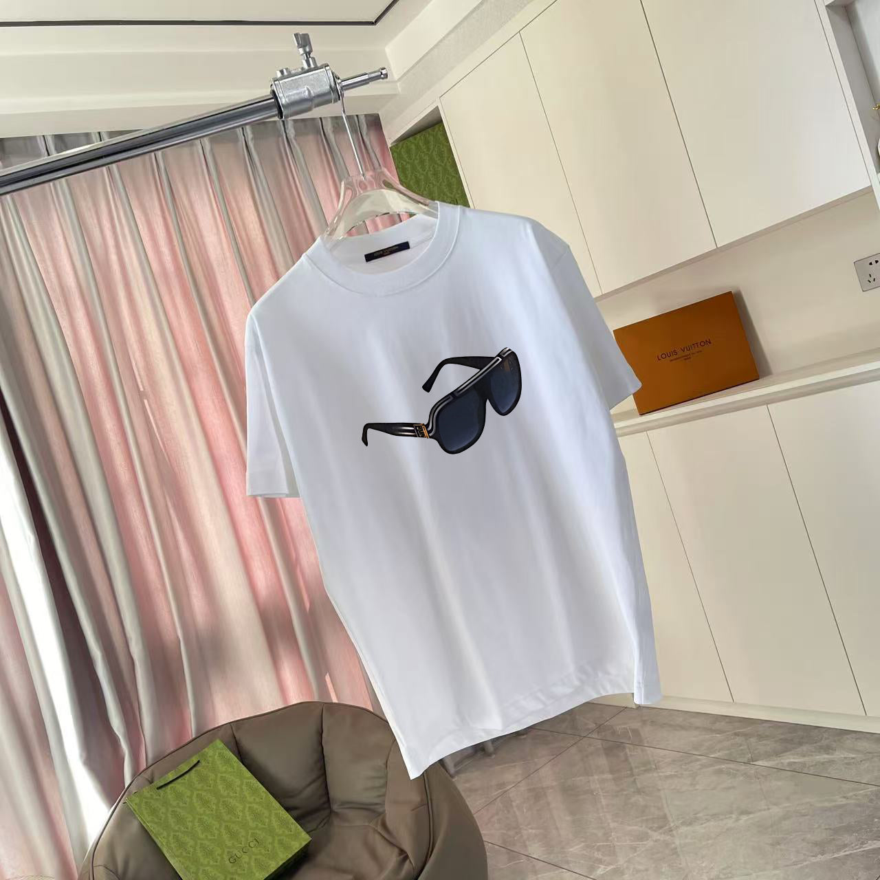 LuxluxHouse Best Quality Clothes T-shirt Louis Vuitton