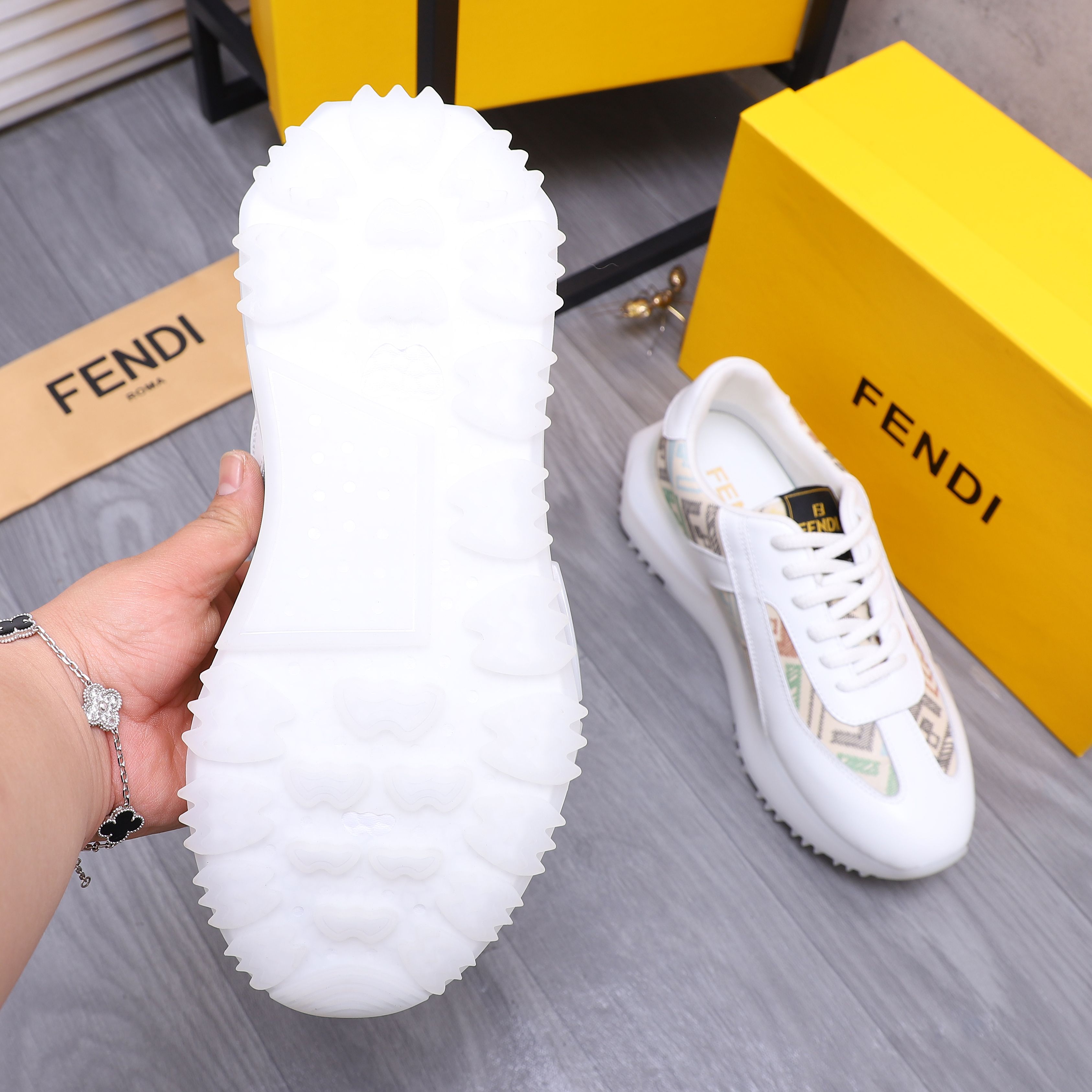 LuxluxHouse Best Quality Shoes Fendi