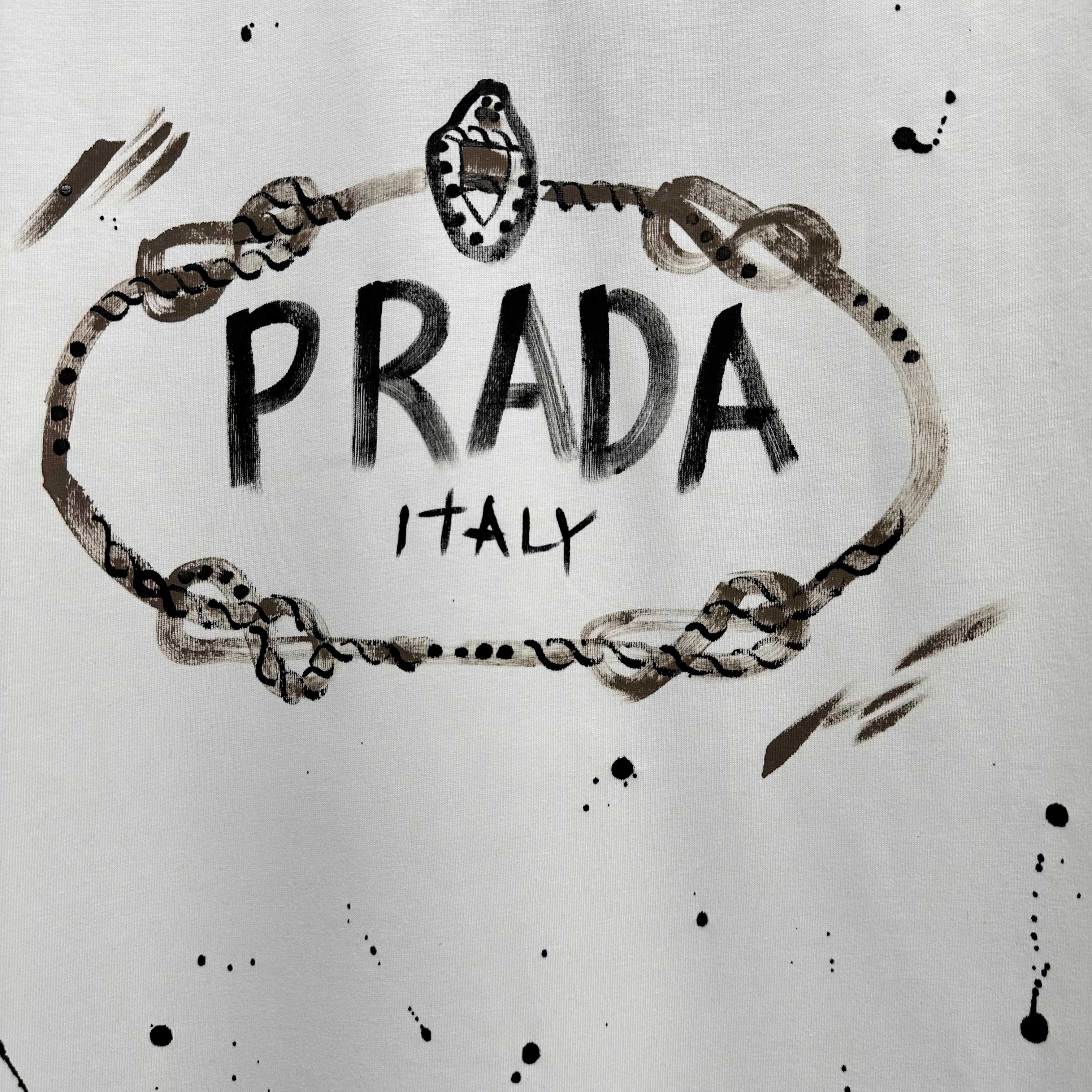 LuxluxHouse Best Quality Clothes T-shirt Prada