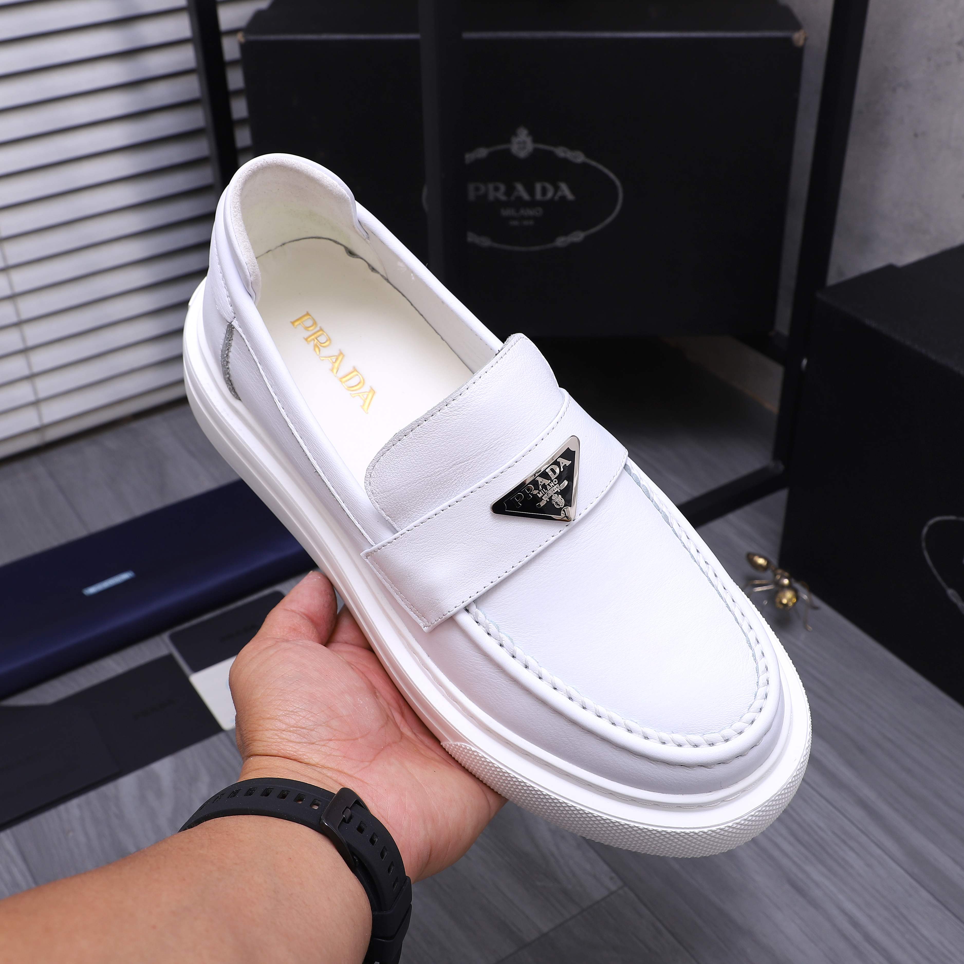 LuxluxHouse Best Quality Shoes Prada