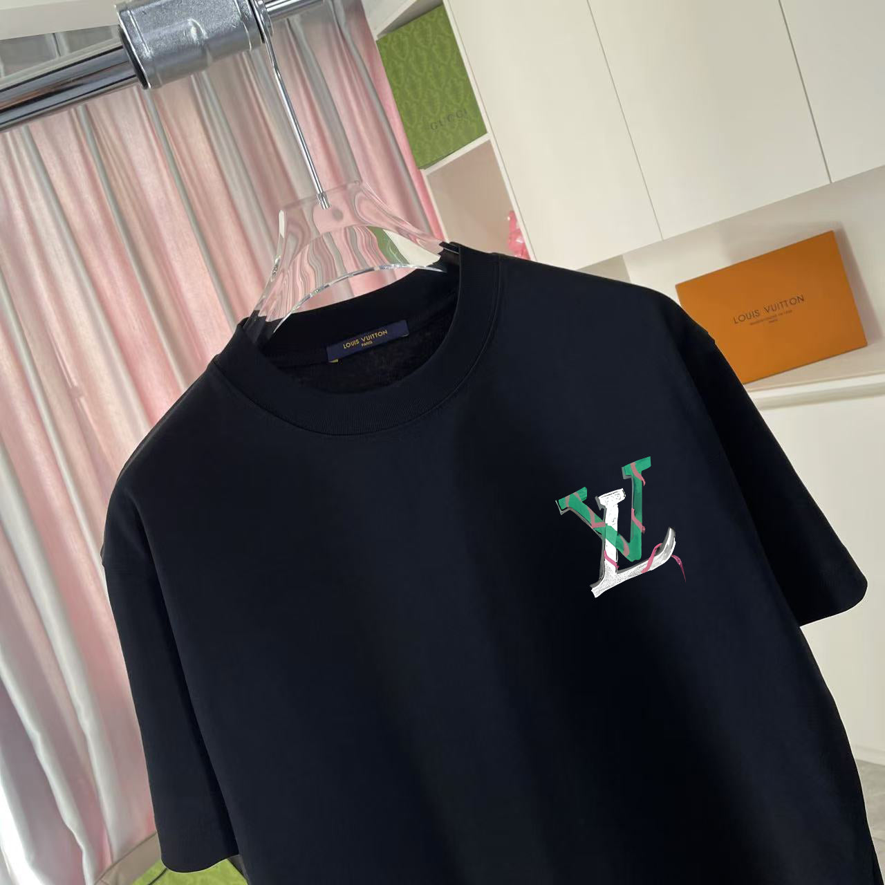 LuxluxHouse Best Quality Clothes T-shirt Louis Vuitton
