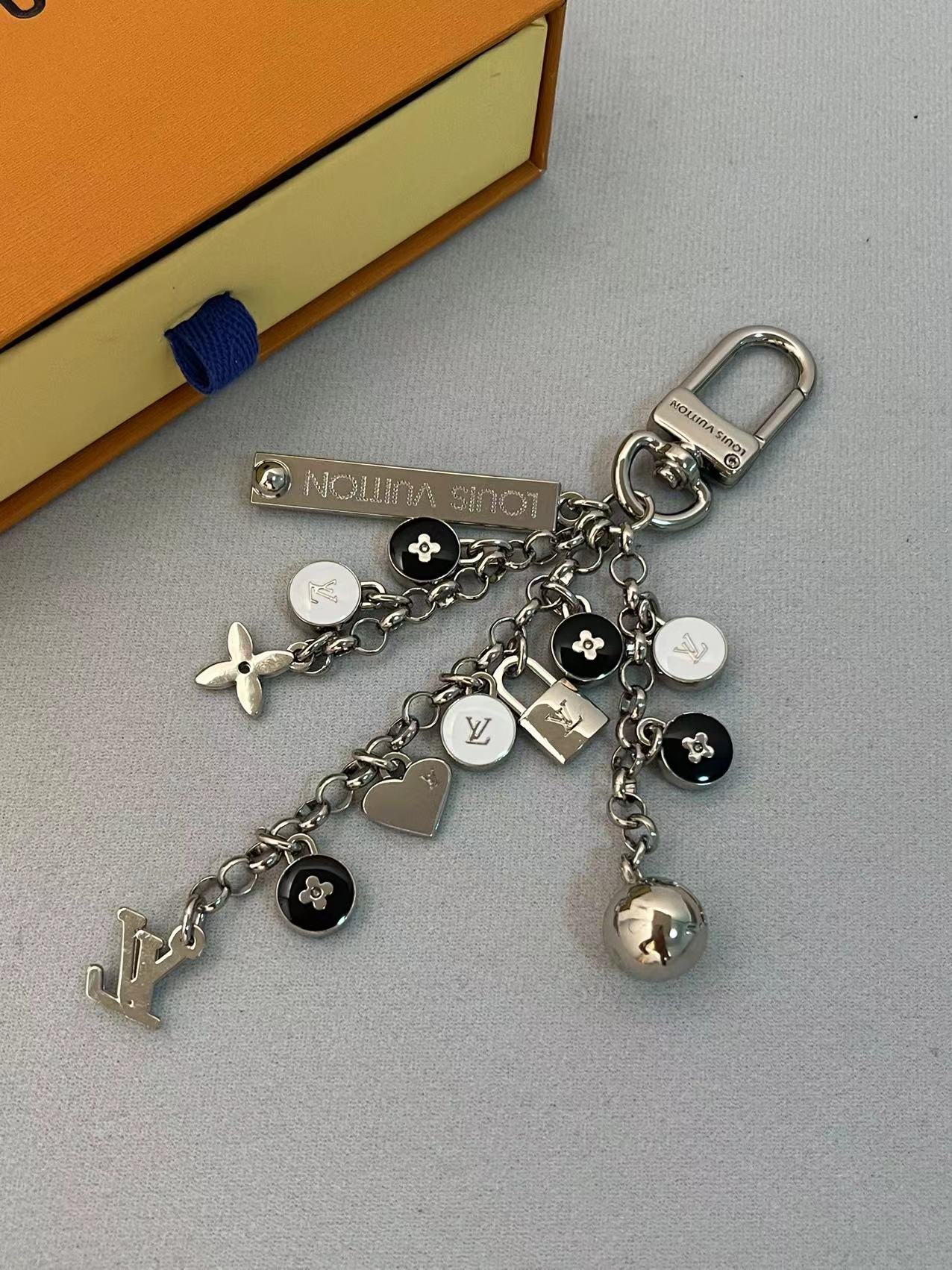 LuxluxHouse Best Quality Accessories Louis Vuitton Keychain