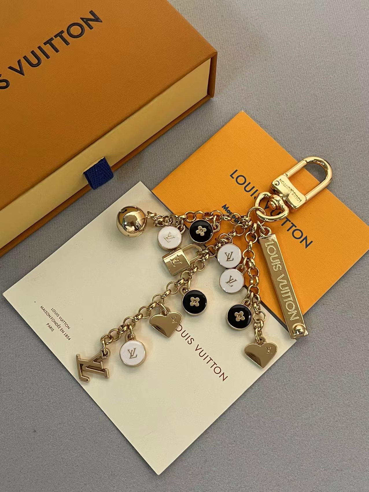 LuxluxHouse Best Quality Accessories Louis Vuitton Keychain
