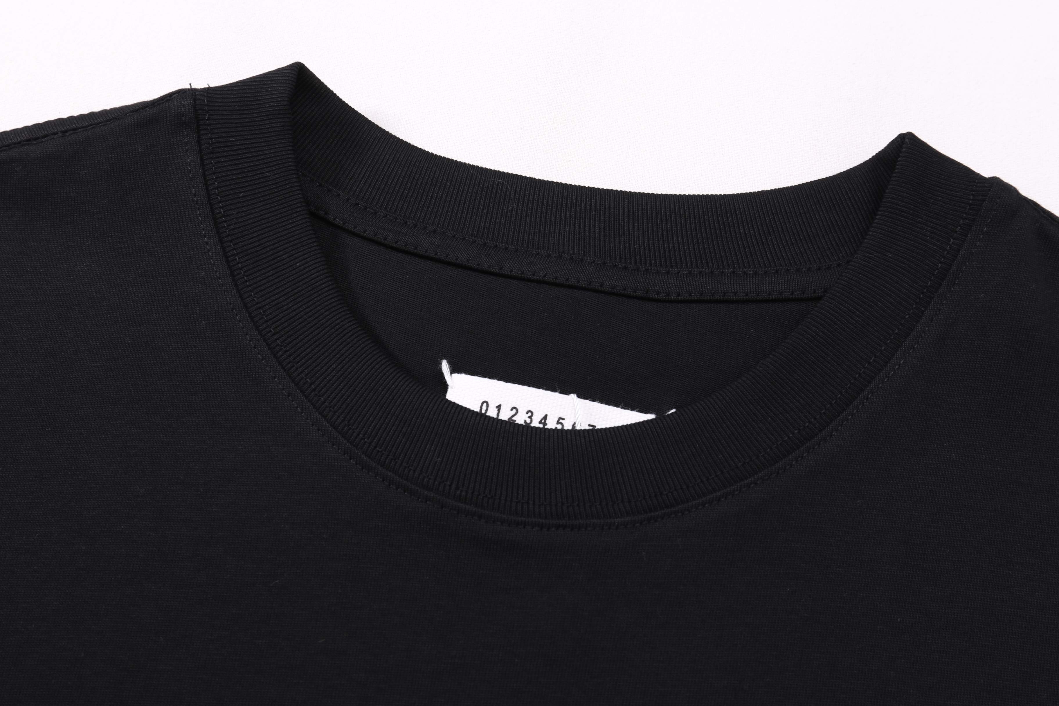 LuxluxHouse Best Quality Clothes T-shirt Chanel & Maison Margiela