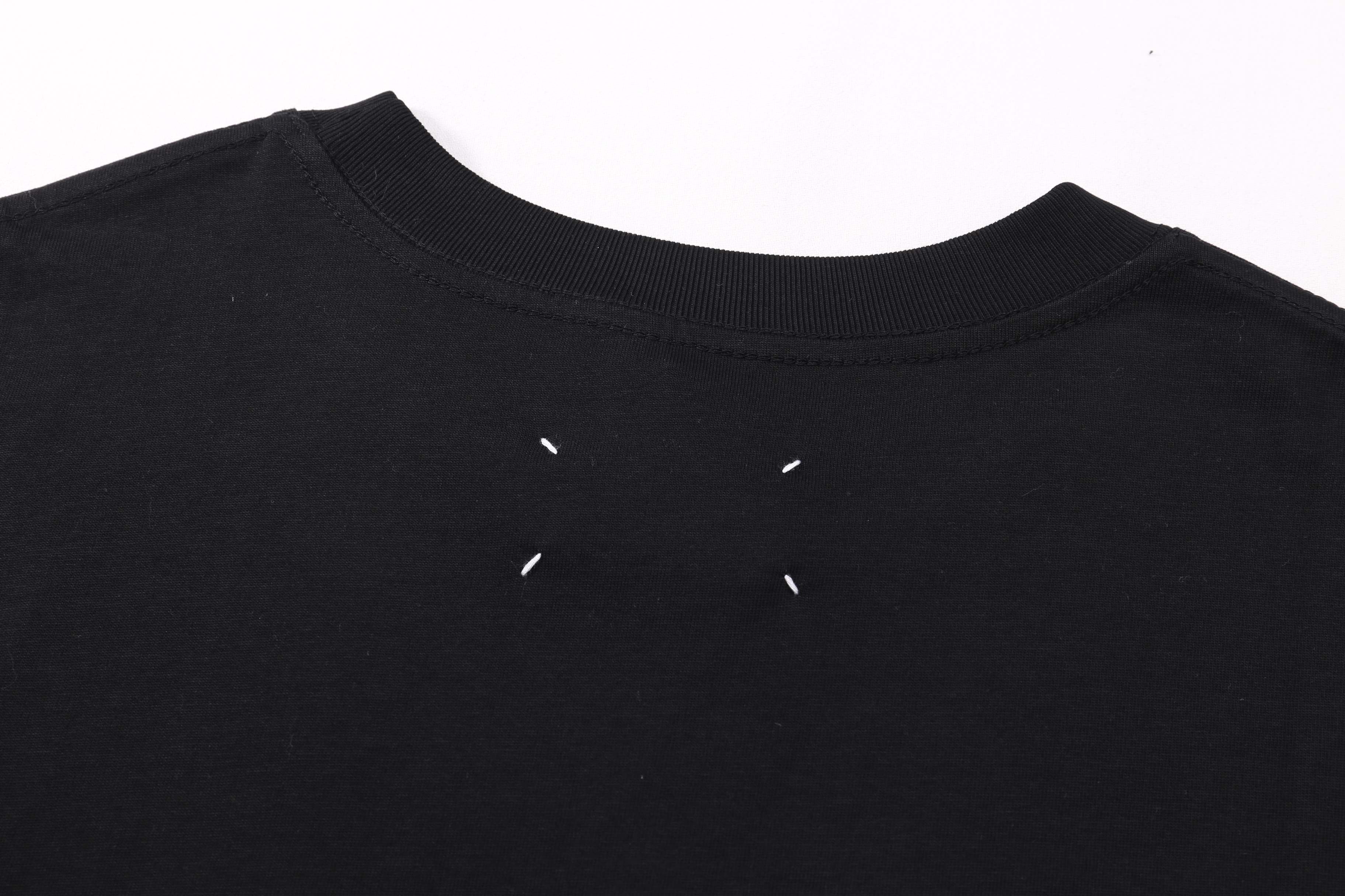 LuxluxHouse Best Quality Clothes T-shirt Chanel & Maison Margiela
