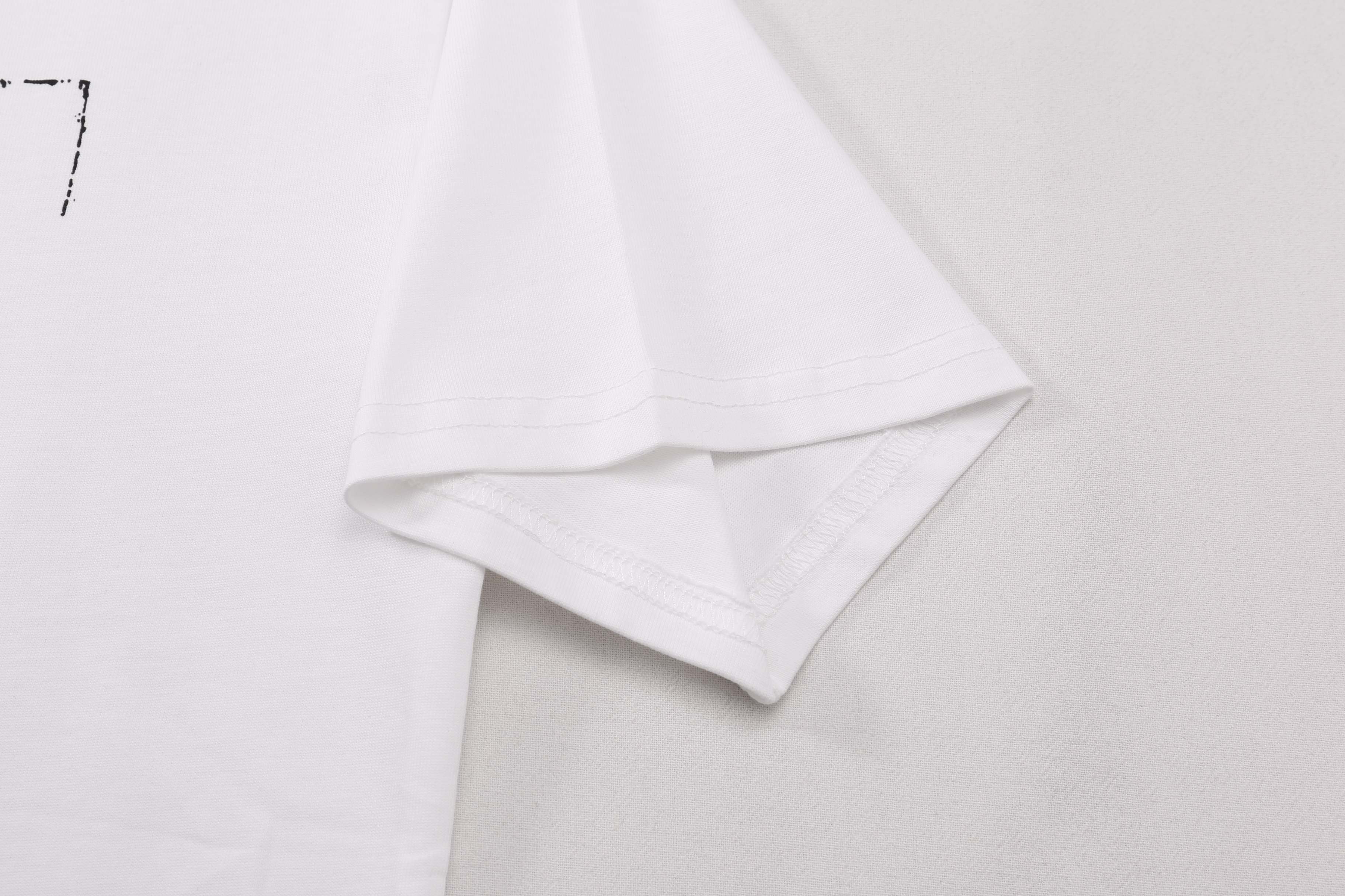 LuxluxHouse Best Quality Clothes T-shirt Chanel & Maison Margiela