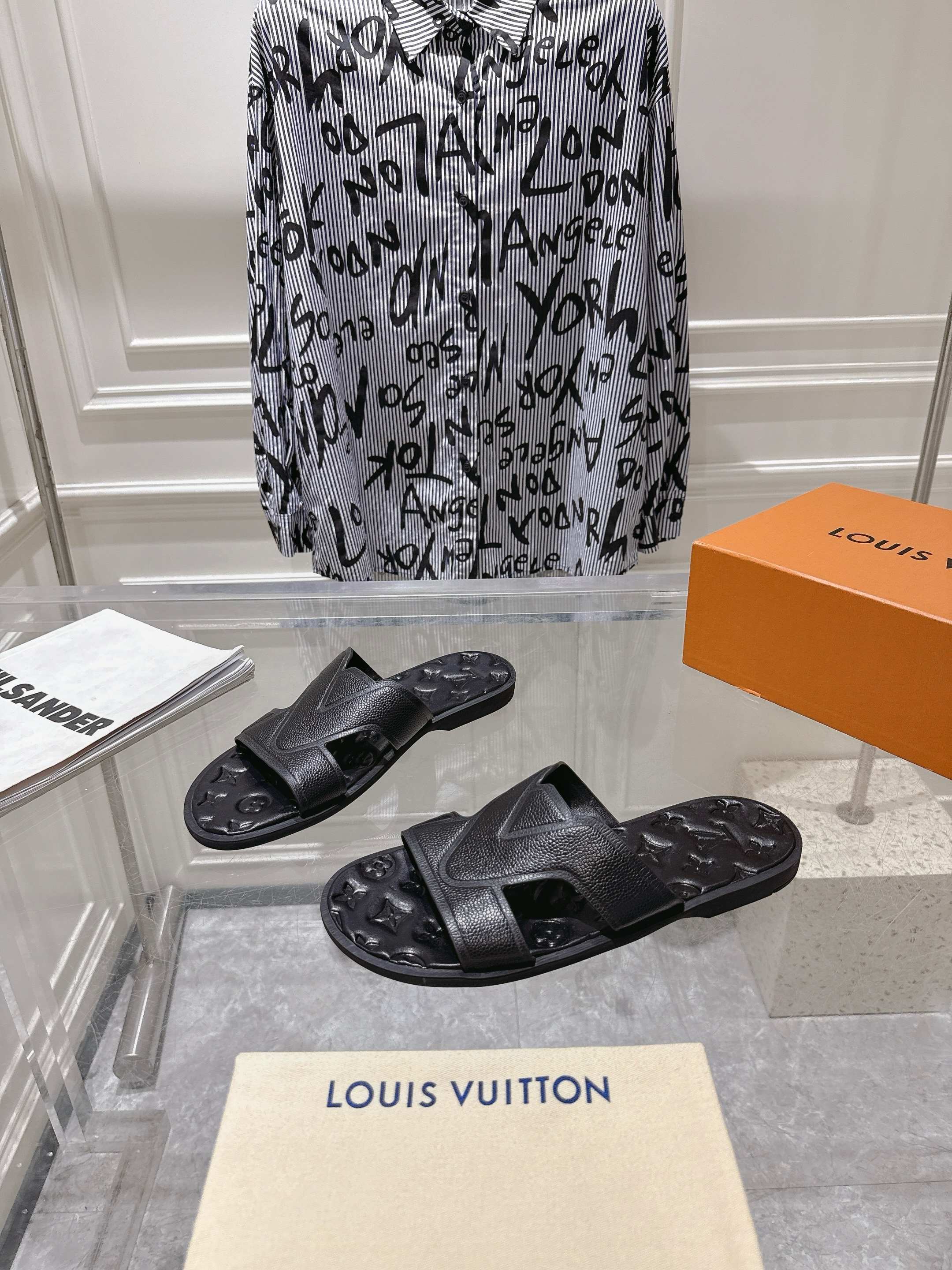 LuxluxHouse Best Quality Sandals Louis Vuitton