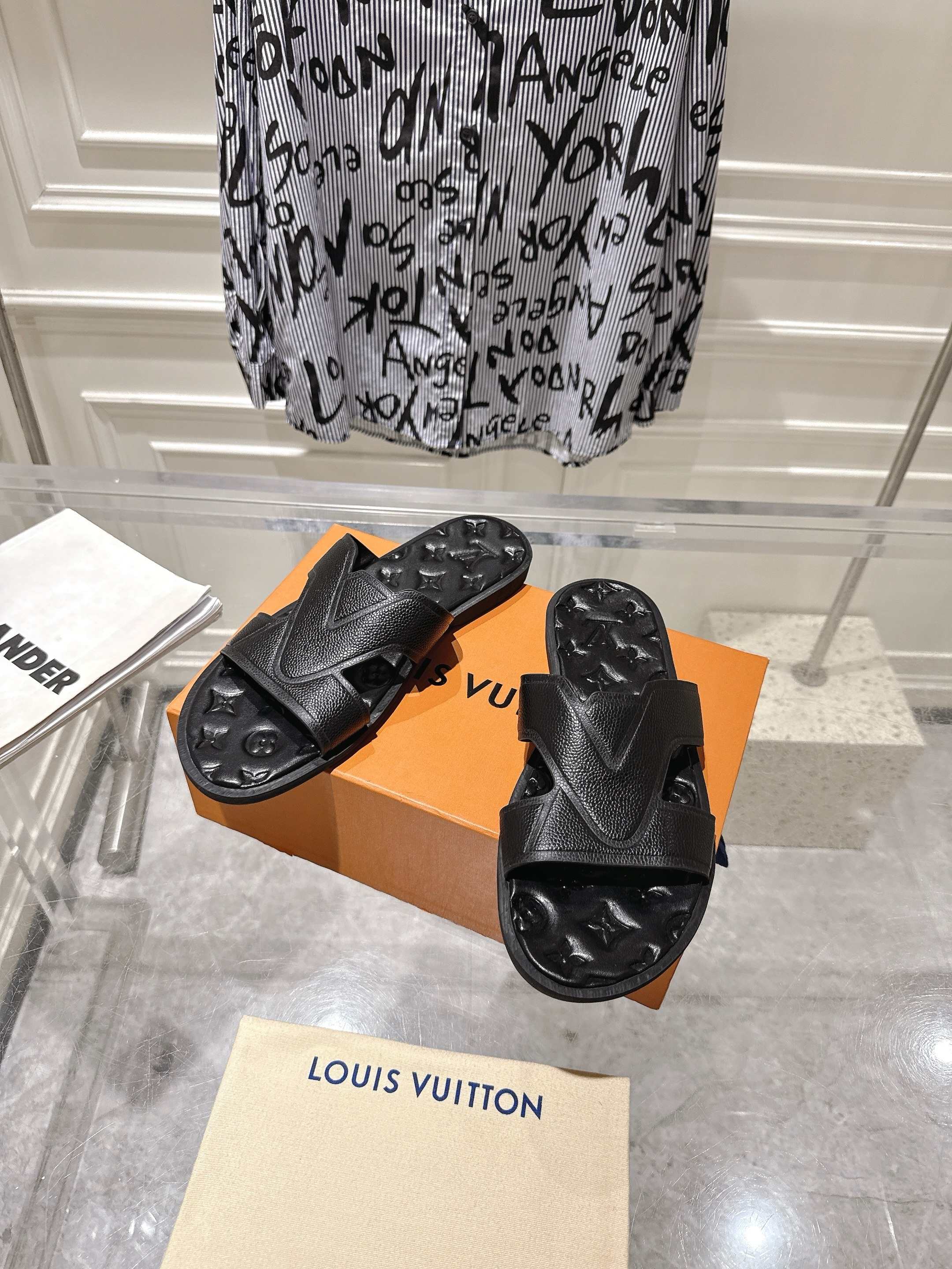 LuxluxHouse Best Quality Sandals Louis Vuitton