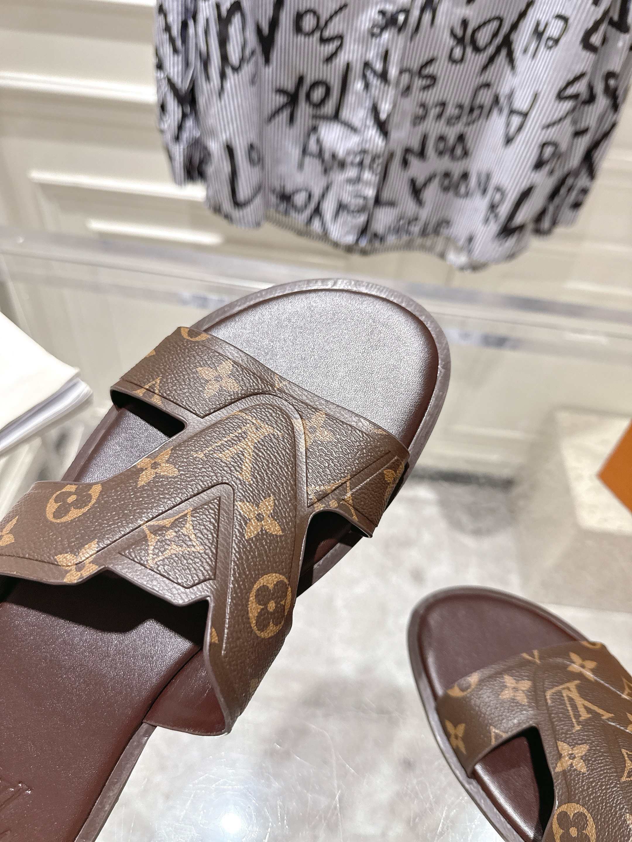 LuxluxHouse Best Quality Sandals Louis Vuitton