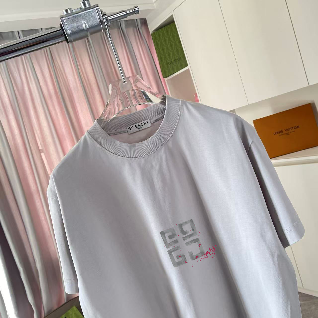 LuxluxHouse Best Quality Clothes Givenchy T-shirt