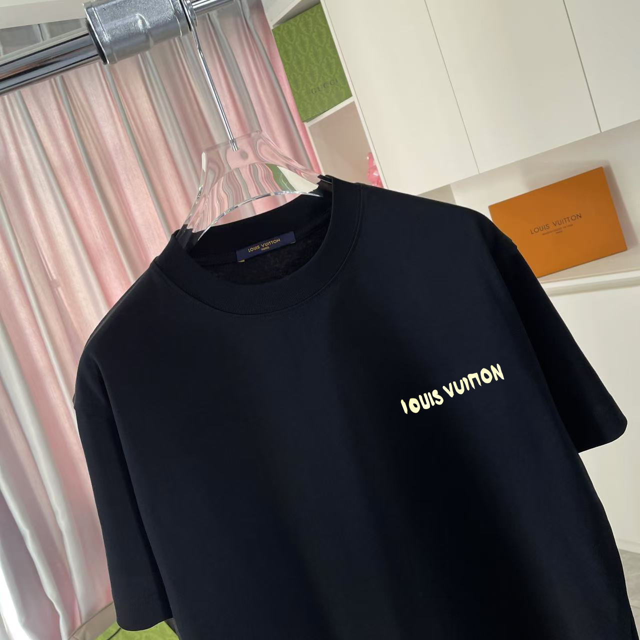 LuxluxHouse Best Quality Clothes T-shirt Louis Vuitton