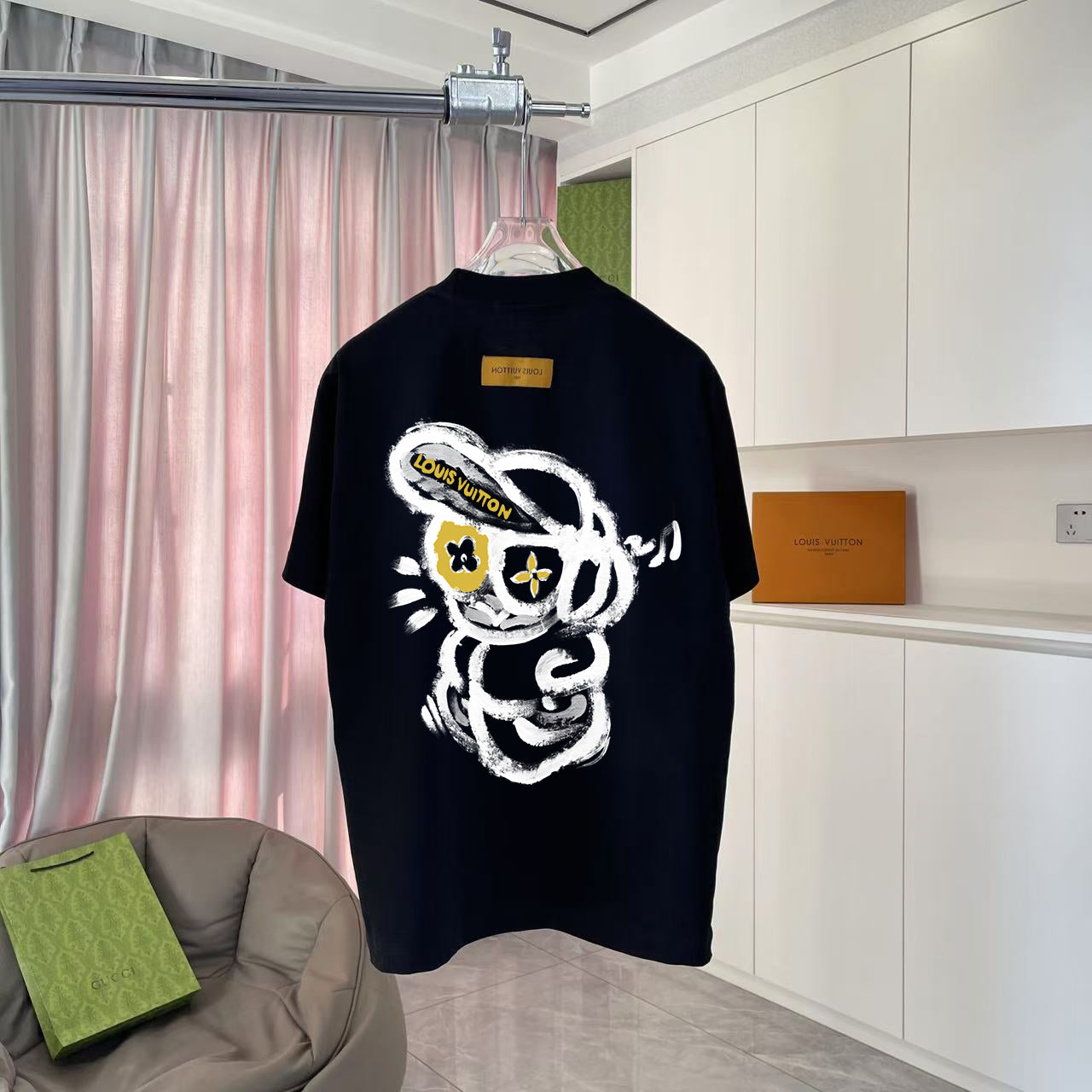 LuxluxHouse Best Quality Clothes T-shirt Louis Vuitton