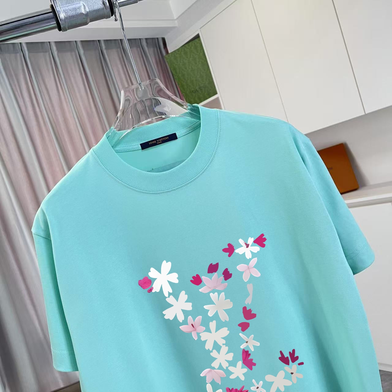 LuxluxHouse Best Quality Clothes T-shirt Louis Vuitton