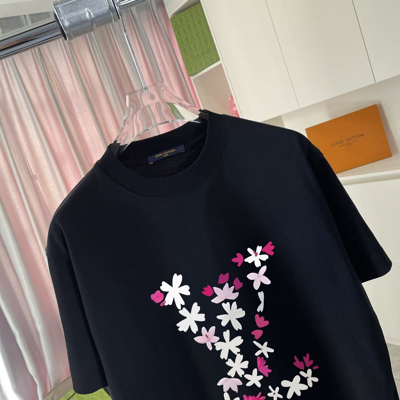 LuxluxHouse Best Quality Clothes T-shirt Louis Vuitton