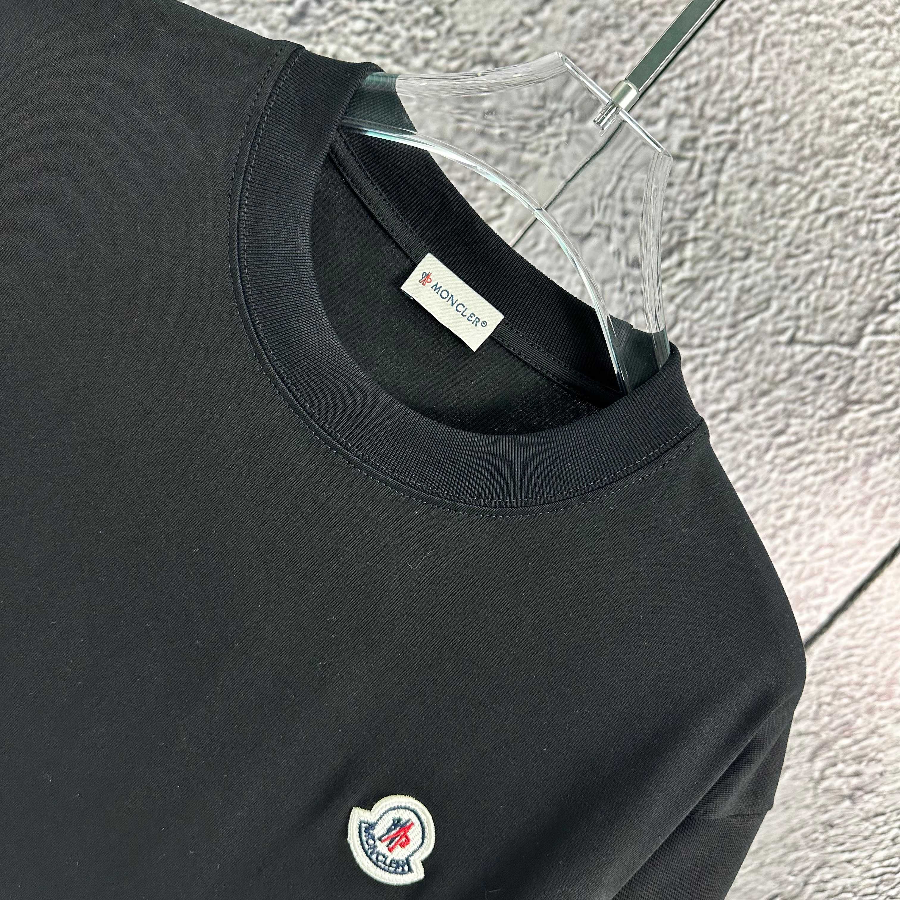 LuxluxHouse Best Quality Clothes T-shirt Moncler
