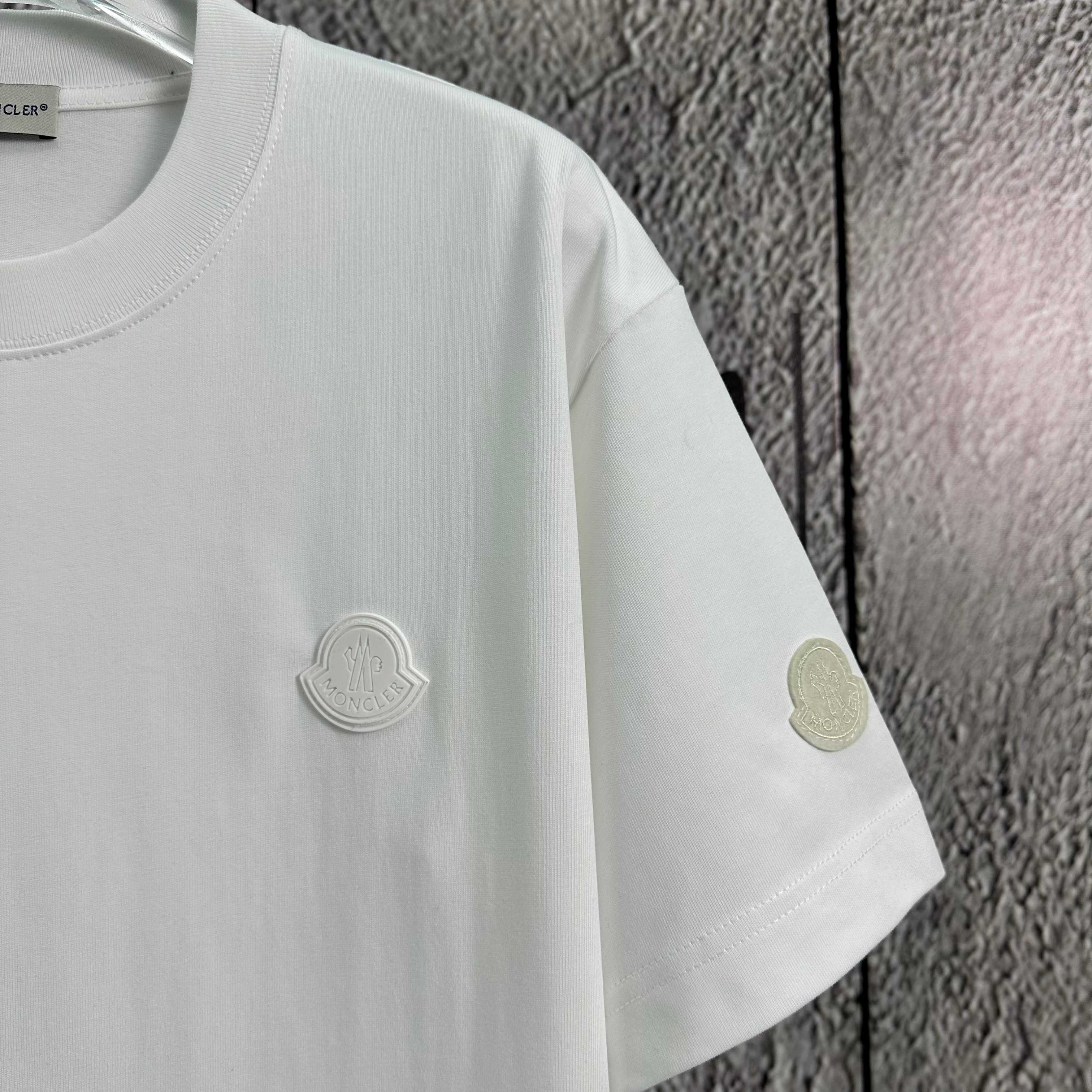 LuxluxHouse Best Quality Clothes T-shirt Moncler