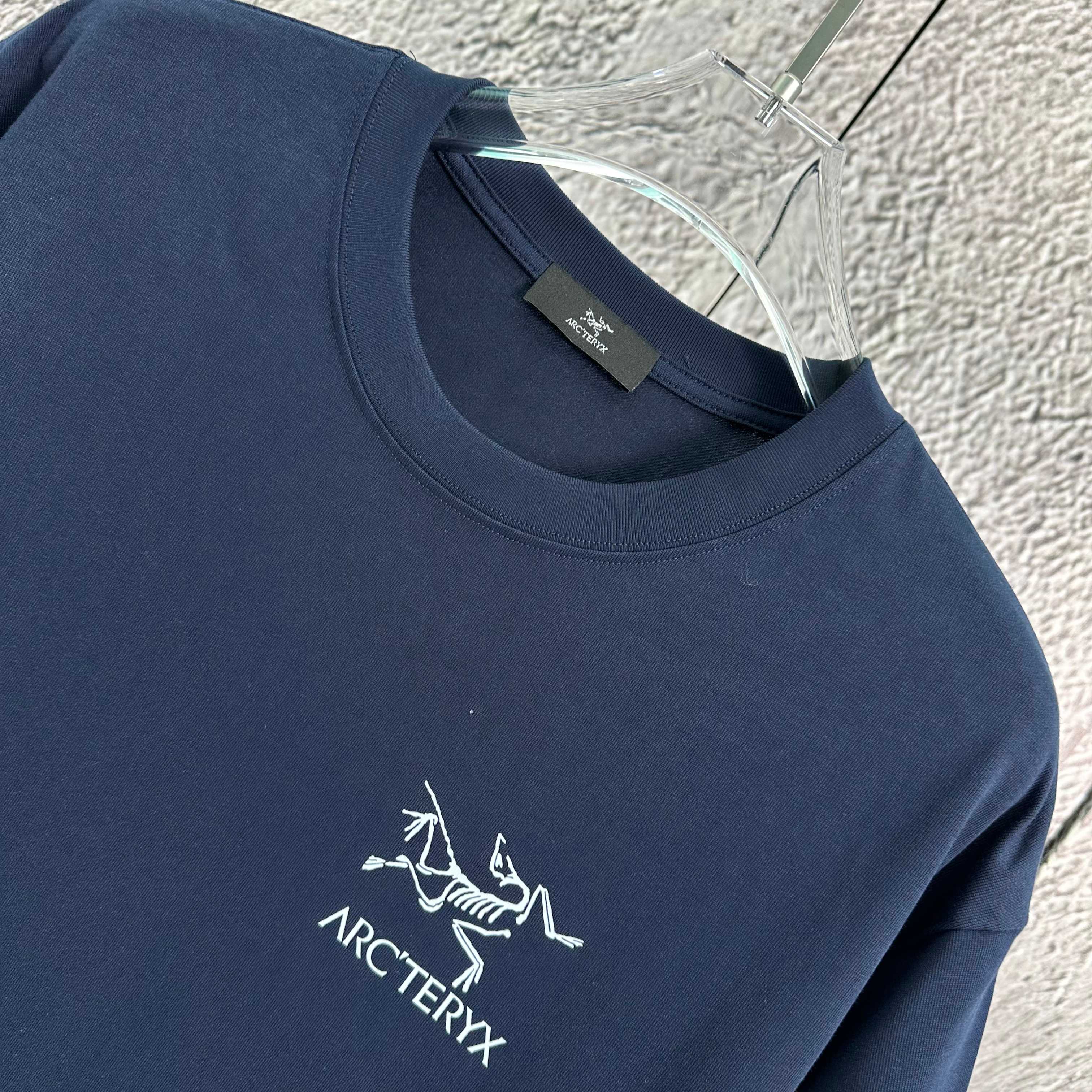 LuxluxHouse Best Quality Clothes T-shirt Arcteryx