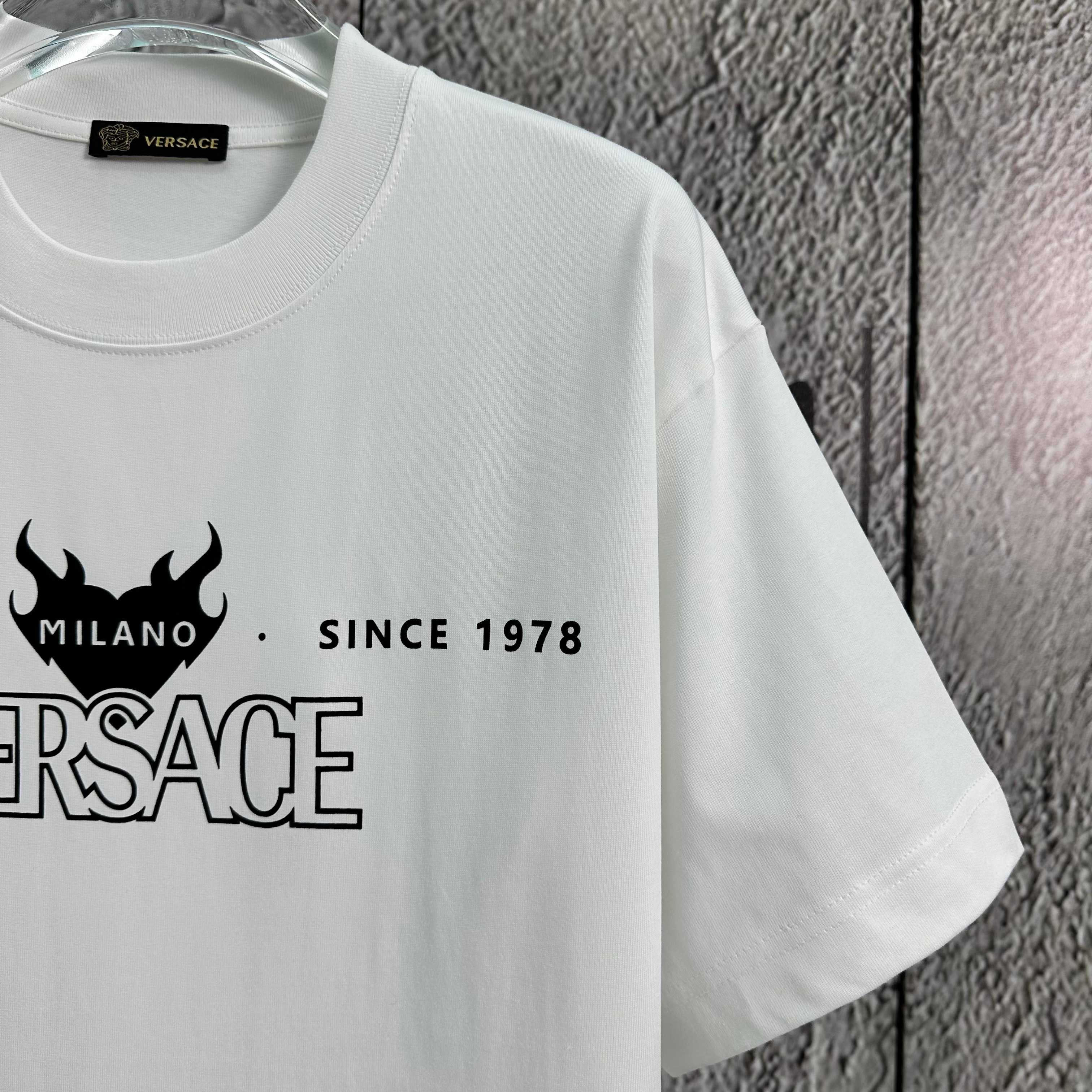 LuxluxHouse Best Quality Clothes Versace T-shirt