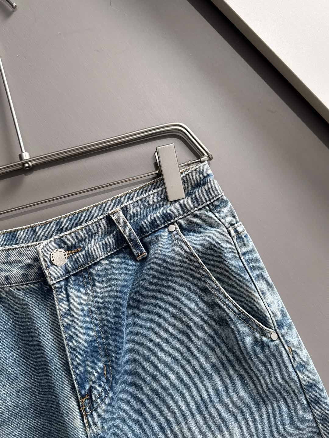 LuxluxHouse Best Quality Clothes Balenciaga Pants