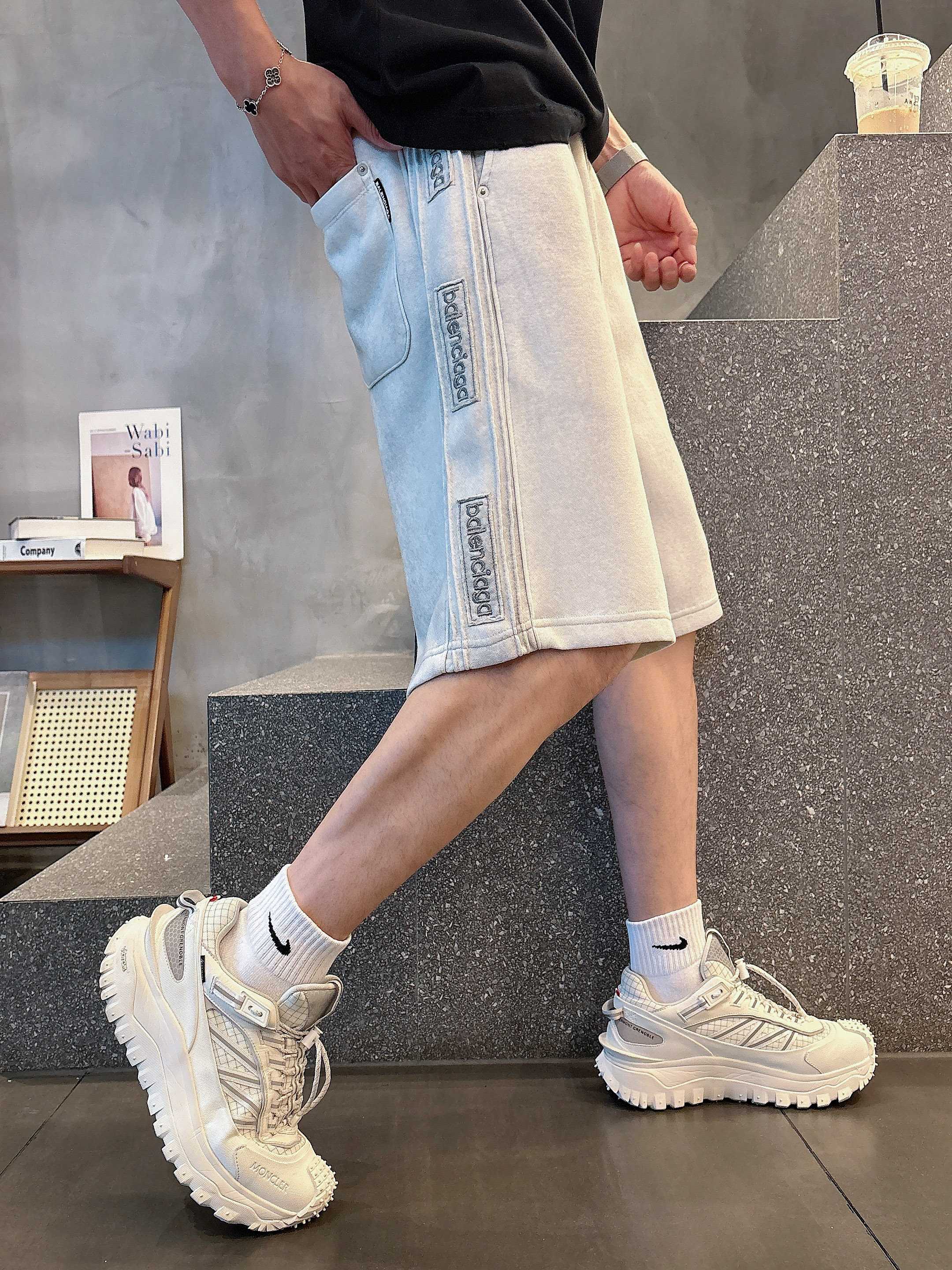 LuxluxHouse Best Quality Clothes Balenciaga Pants