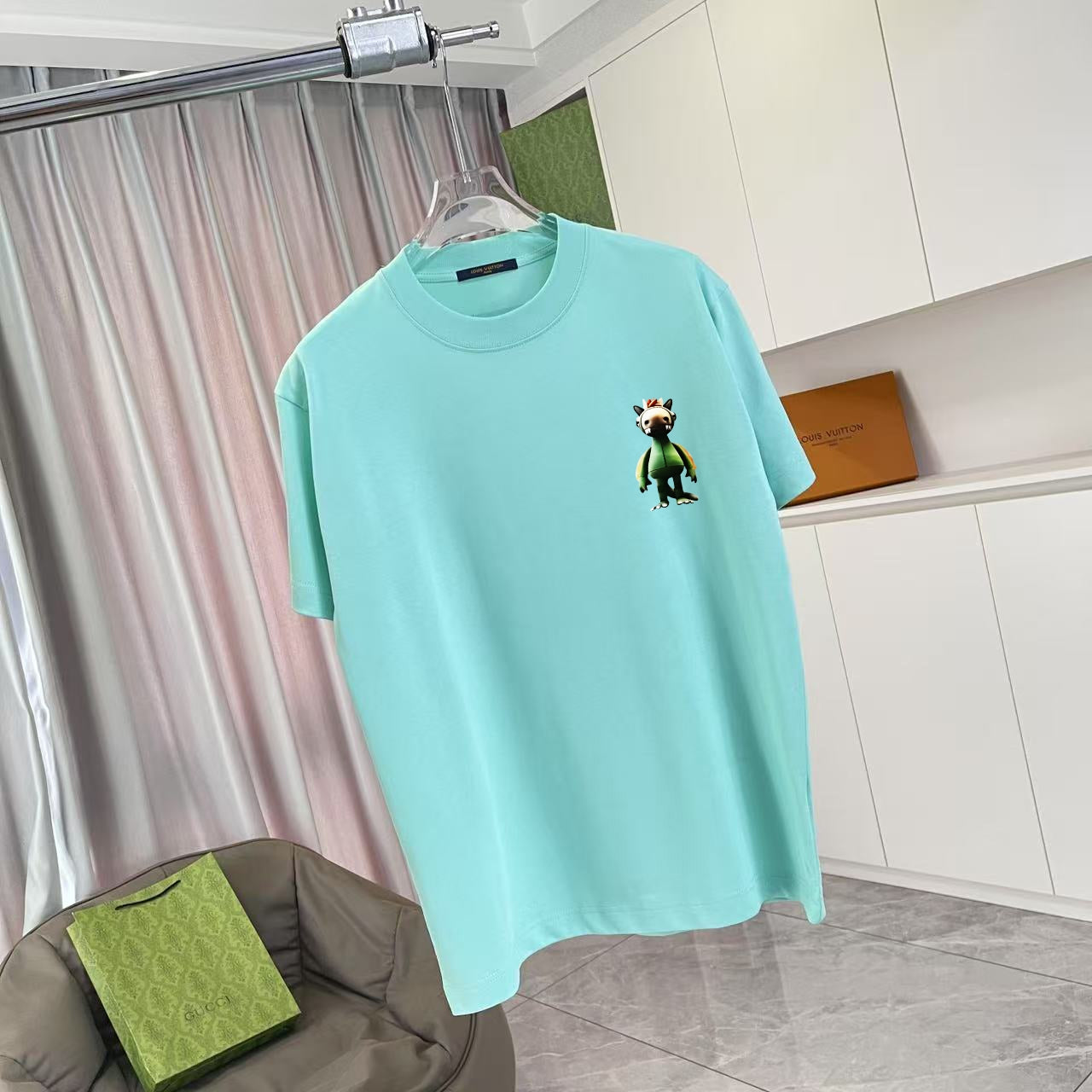 LuxluxHouse Best Quality Clothes T-shirt Louis Vuitton