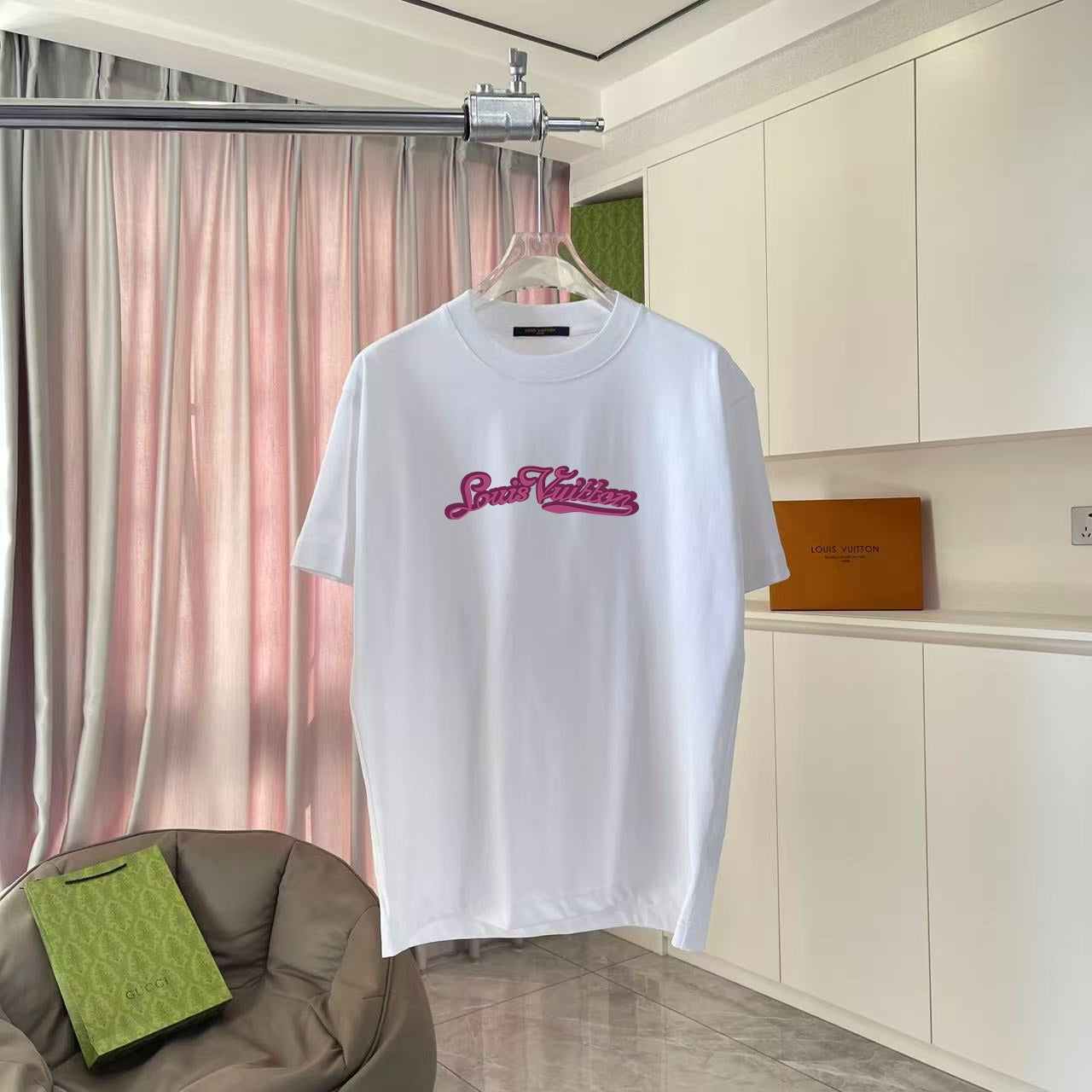 LuxluxHouse Best Quality Clothes T-shirt Louis Vuitton