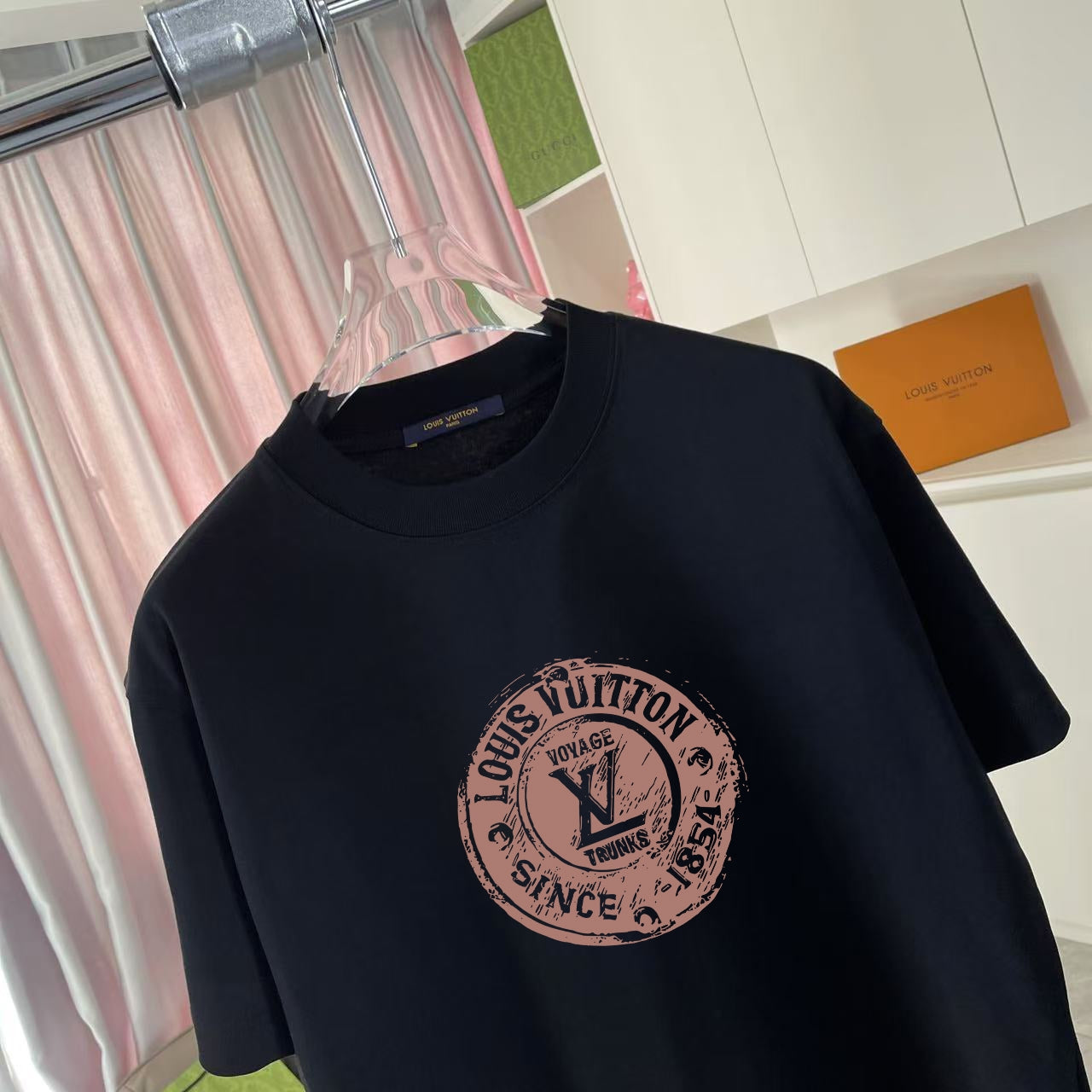 LuxluxHouse Best Quality Clothes T-shirt Louis Vuitton
