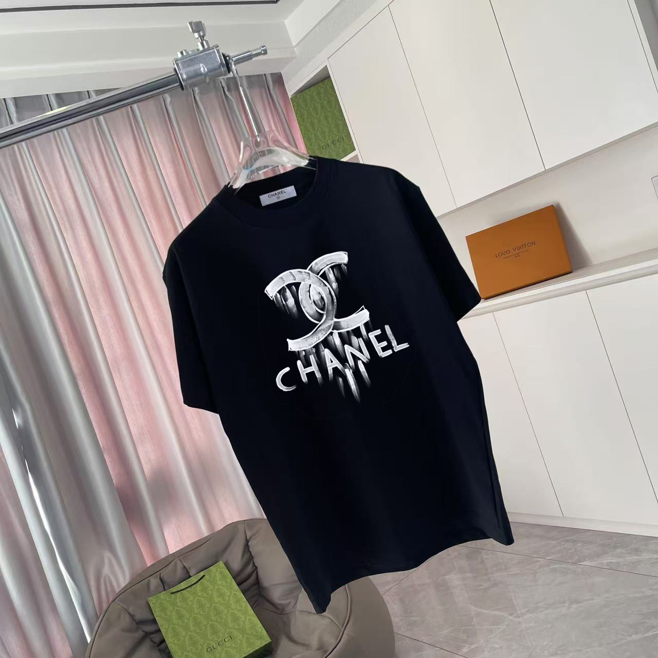 LuxluxHouse Best Quality Clothes T-shirt Chanel & Maison Margiela