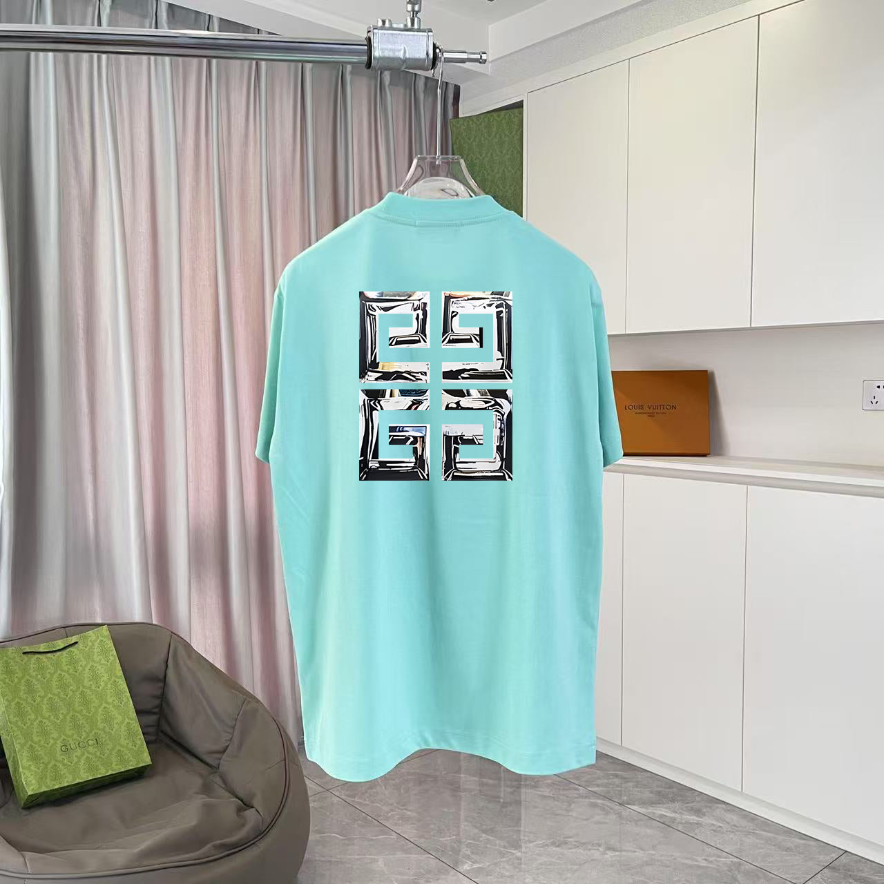 LuxluxHouse Best Quality Clothes Givenchy T-shirt